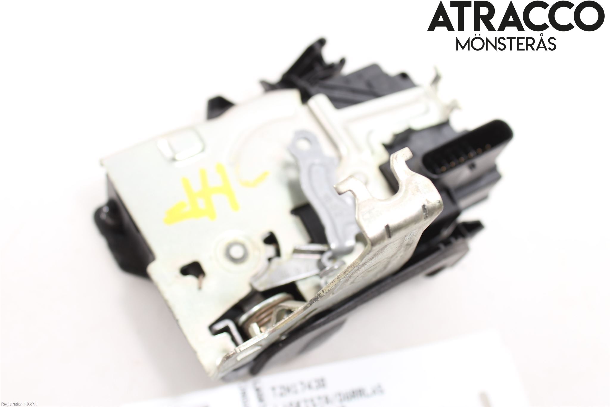 Jaguar XE (X760) 15-24 Låskista-Dörrlås