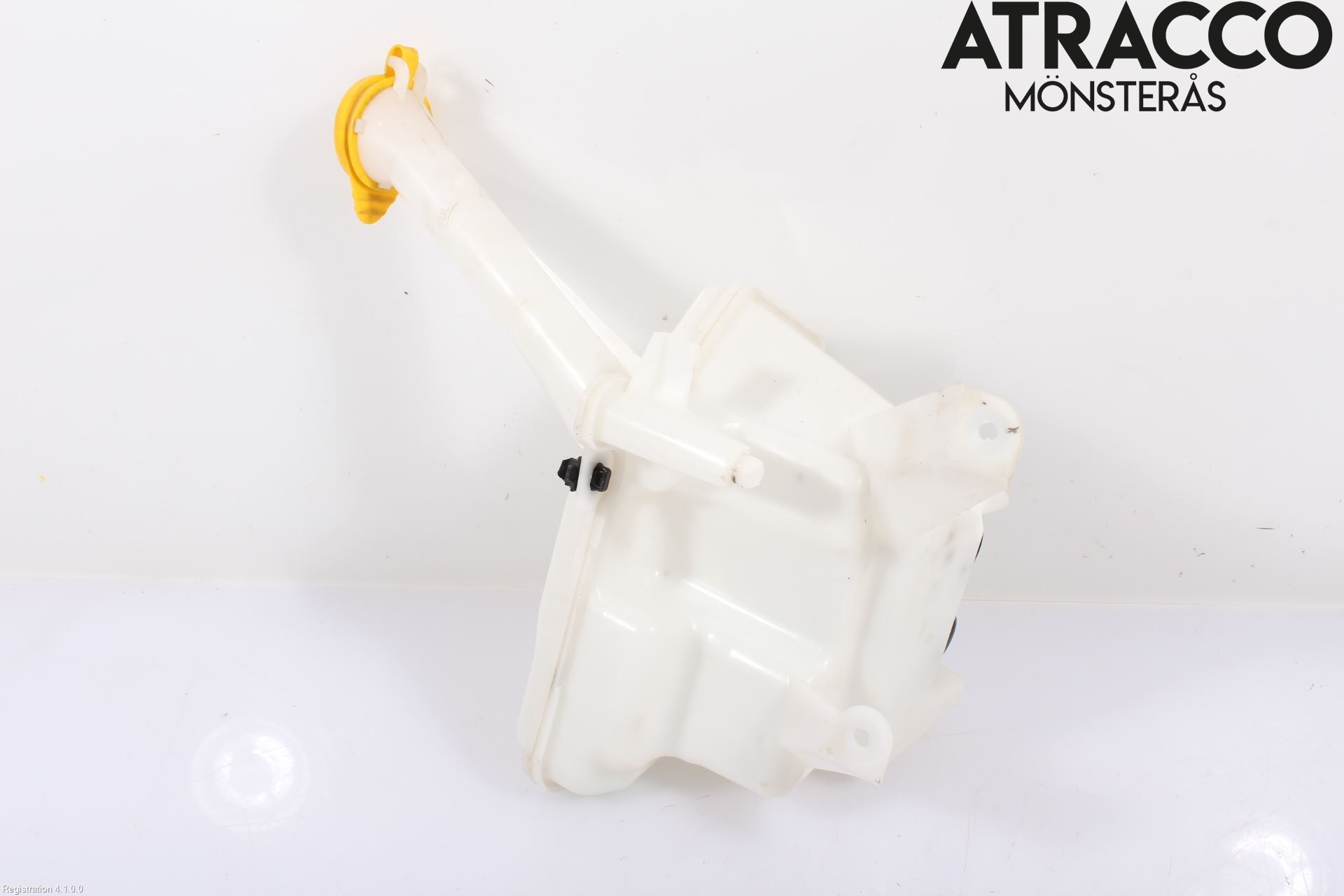 Toyota YARIS XP130 12-14 Spolartank Vindruta