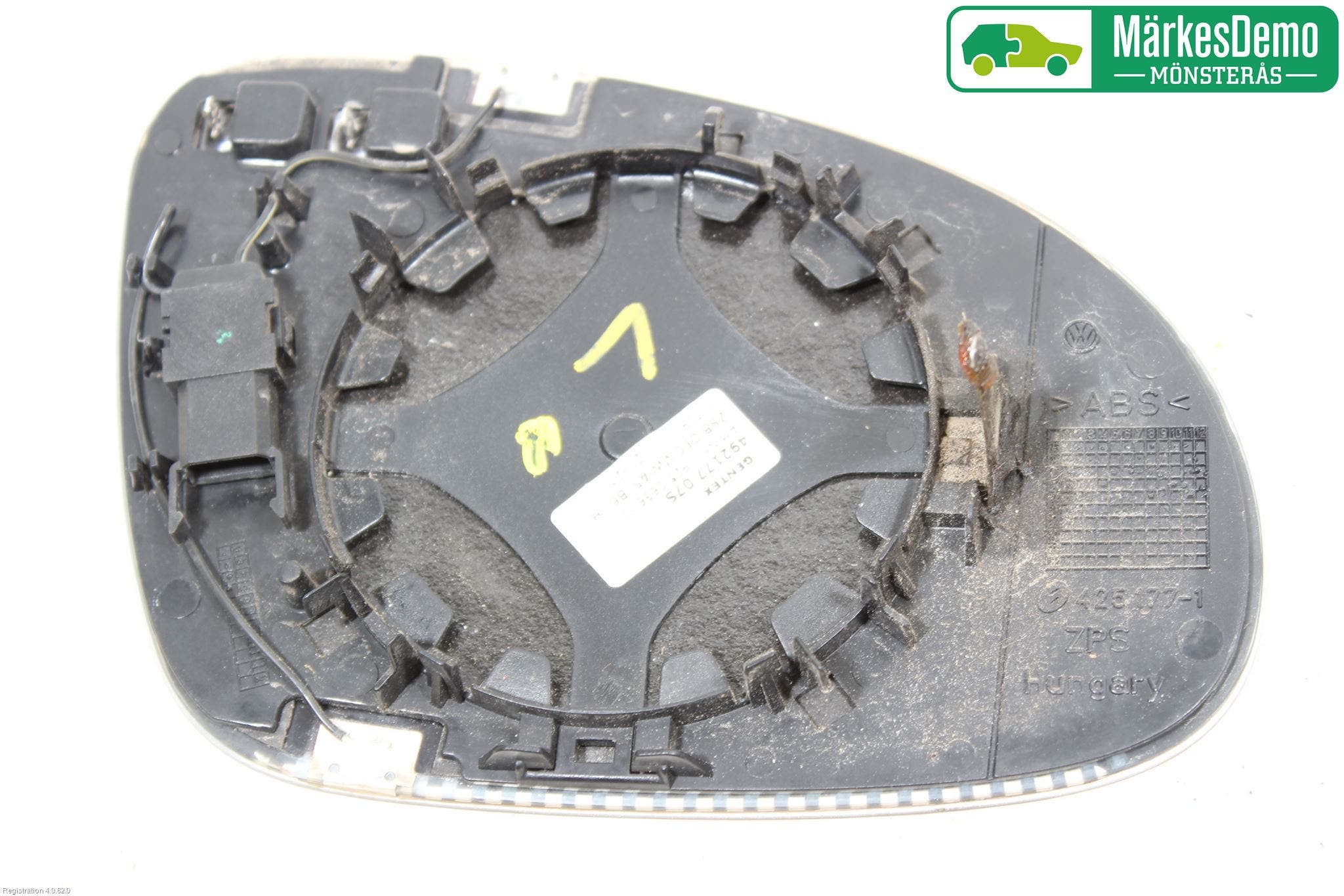 Volkswagen VW PASSAT 05-11 Spegelglas Vä