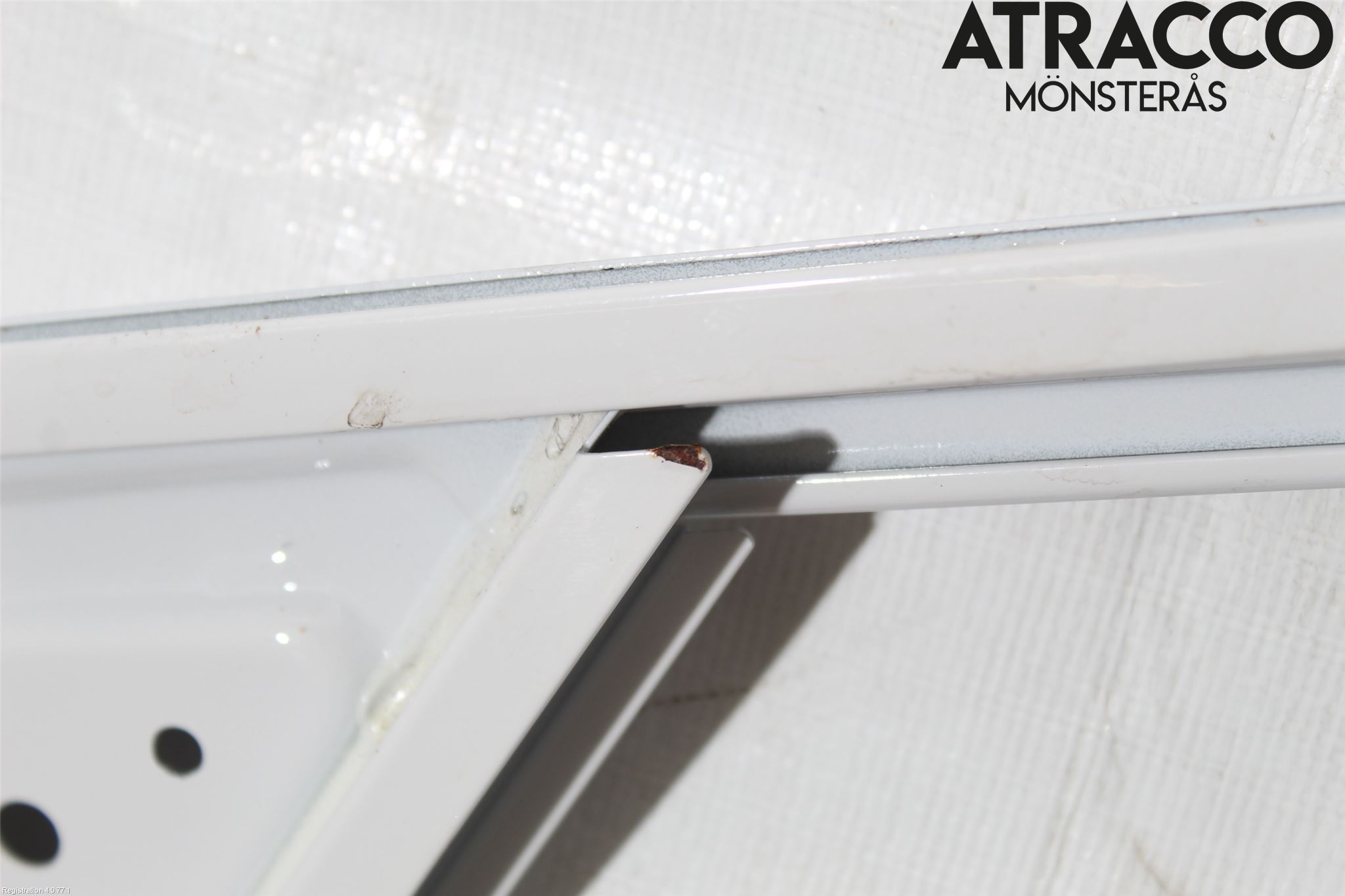 Hyundai i40 08-15 Dörr Fram Vänster