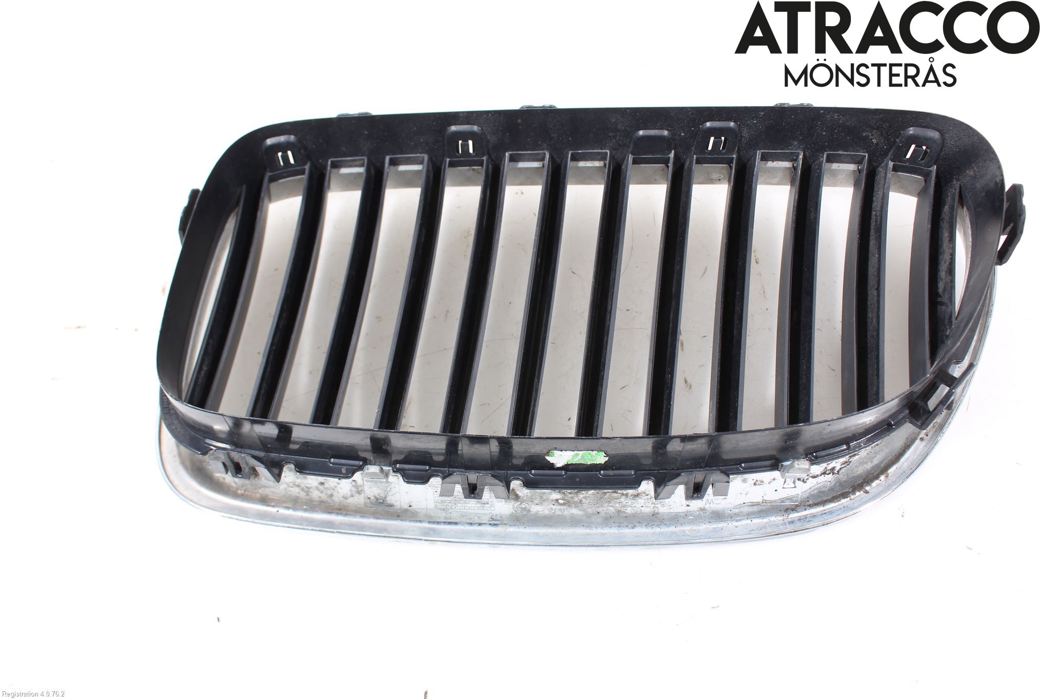 BMW 5 F10/F11/F18 09-17 Grilldel Höger