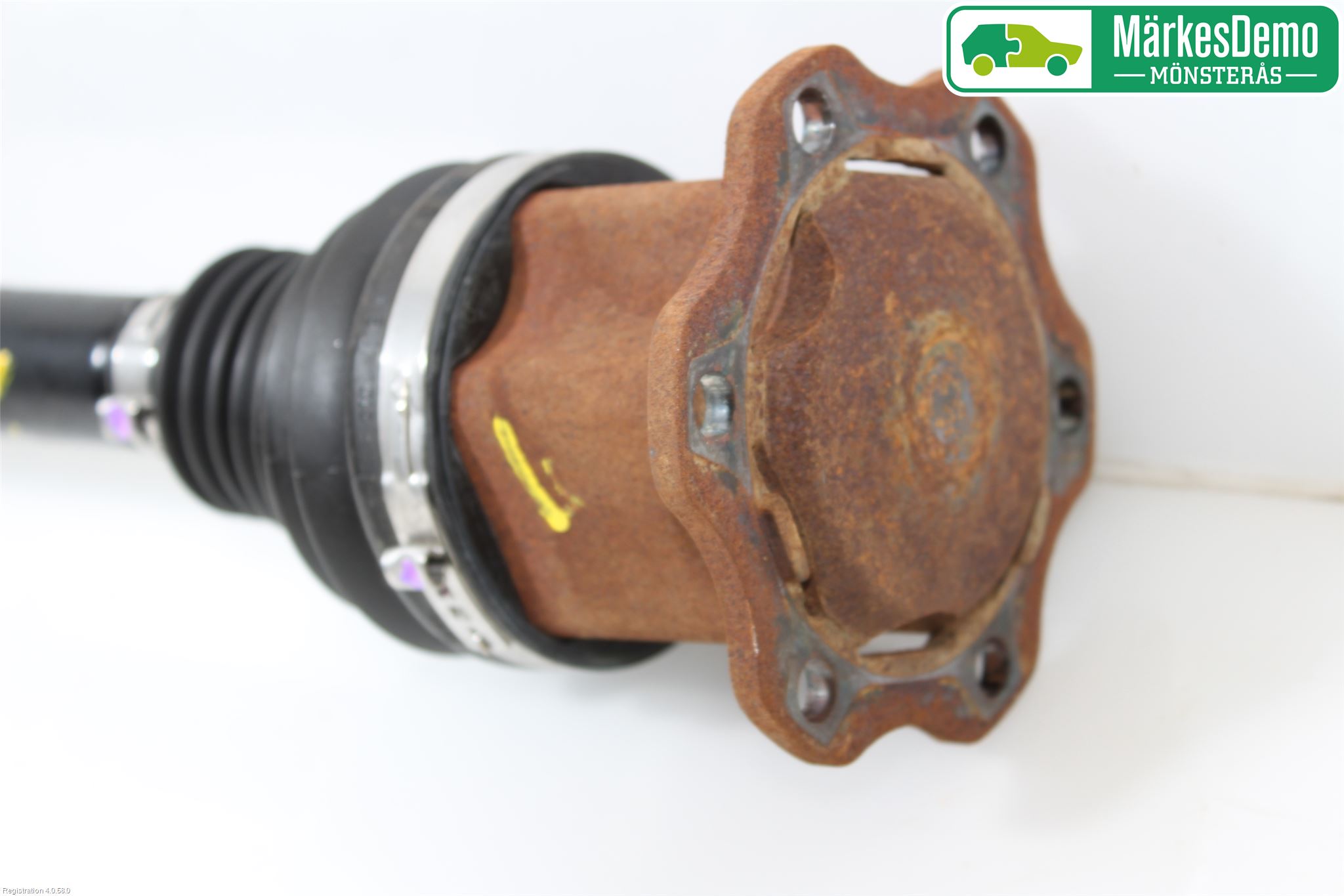 Audi A4/S4 08-11 Drivaxel Fram Höger