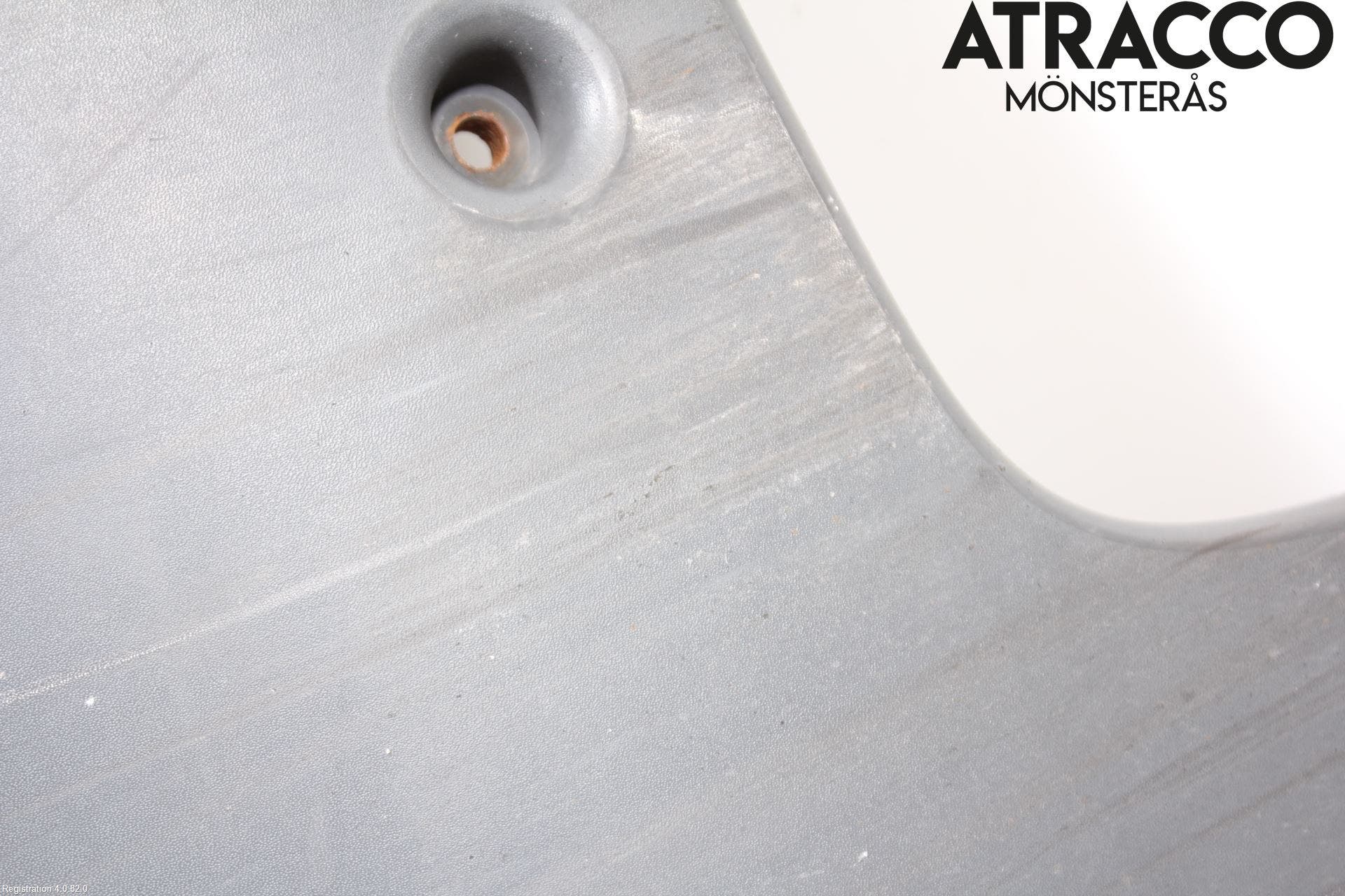 Opel VIVARO 01-14 Stötfångardel Bak Hö