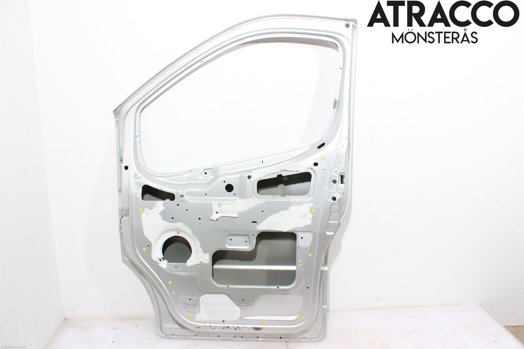 Nissan PRIMASTAR Dörr Fram Höger