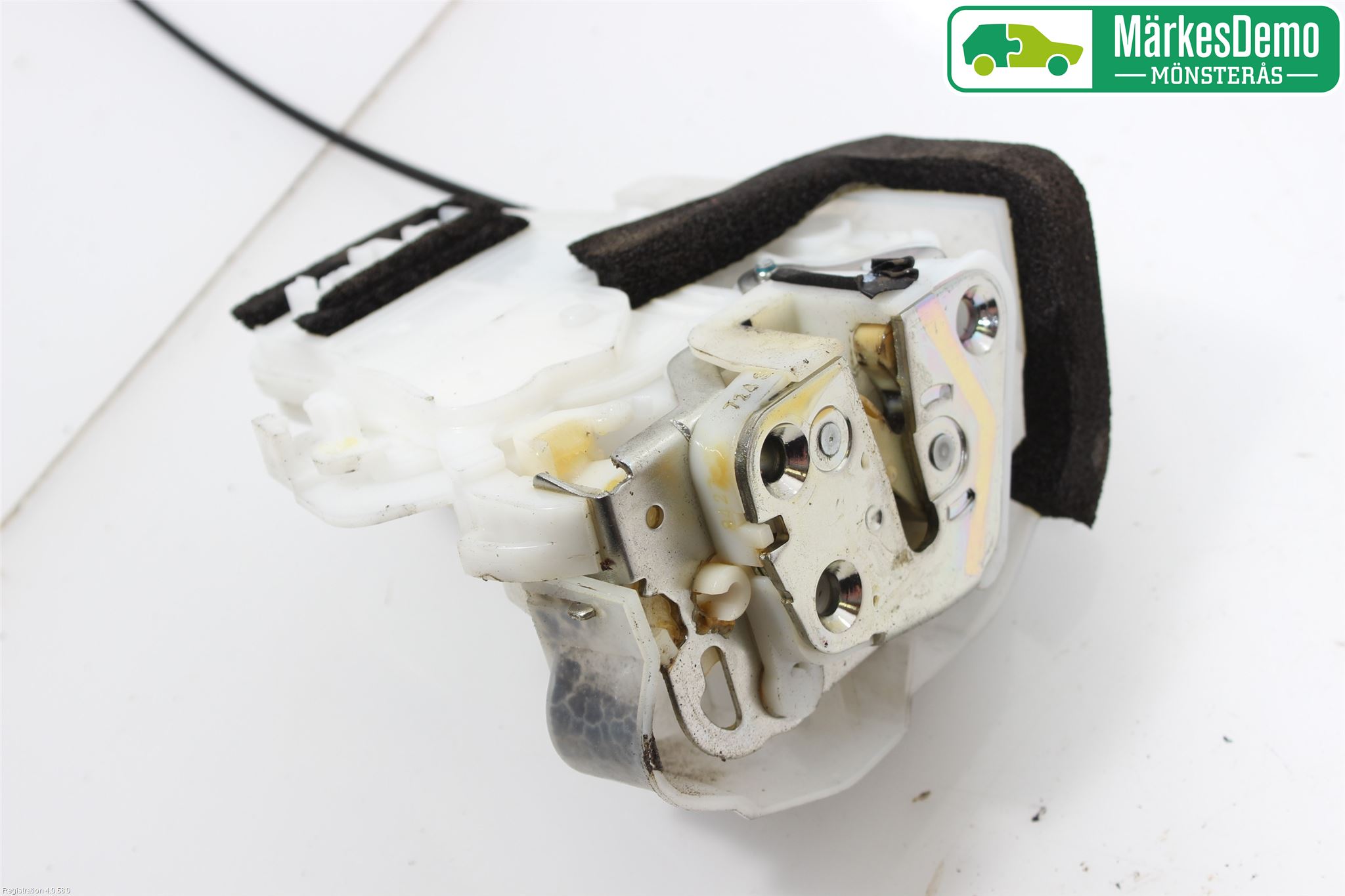 Subaru LEGACY 10-14 Låskista-Dörrlås