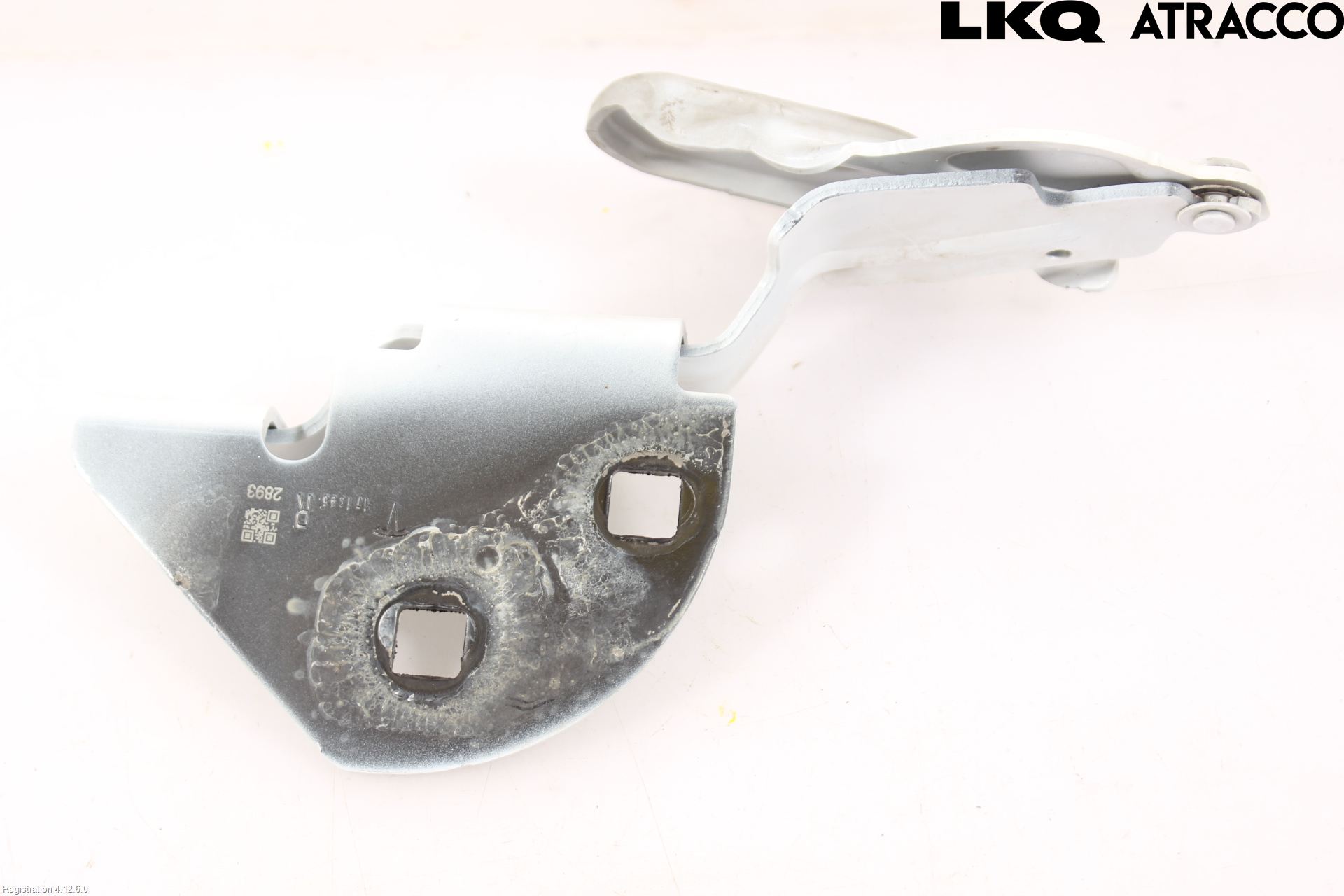 Tesla MODEL 3 17- Huvgångjärn