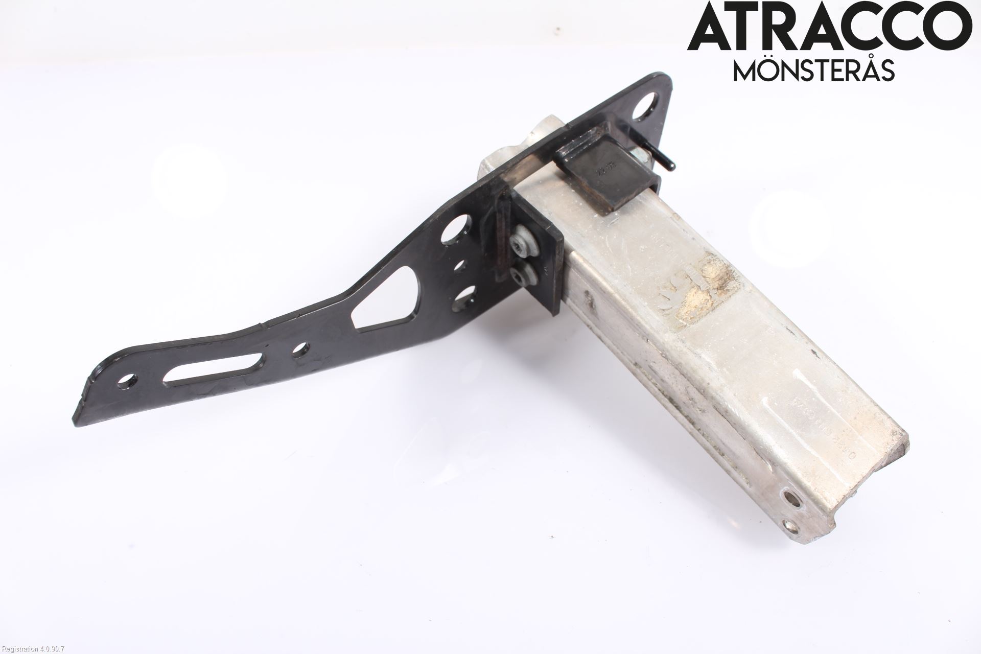 Audi A6/S6     05-11 Stötfångarbärjärn Fram