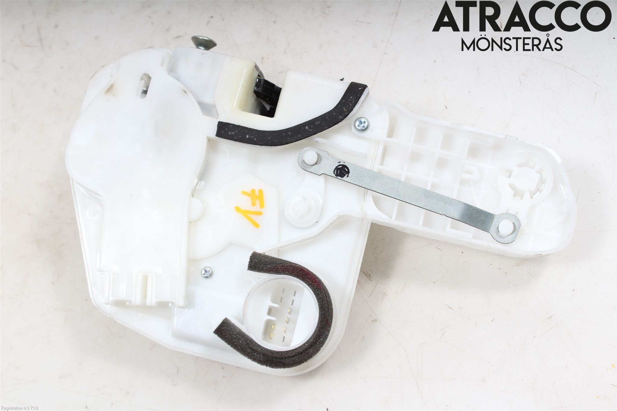 Mitsubishi OUTLANDER 13-21 Låskista-Dörrlås