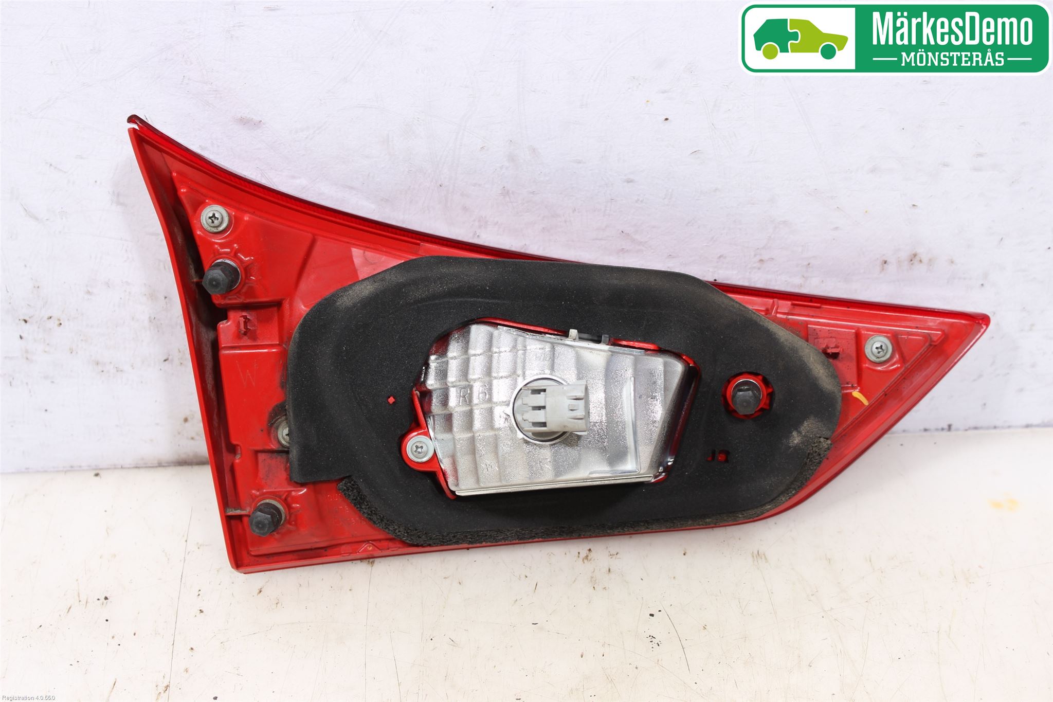 Toyota AURIS 13-19 Bakljus Lucka Hö