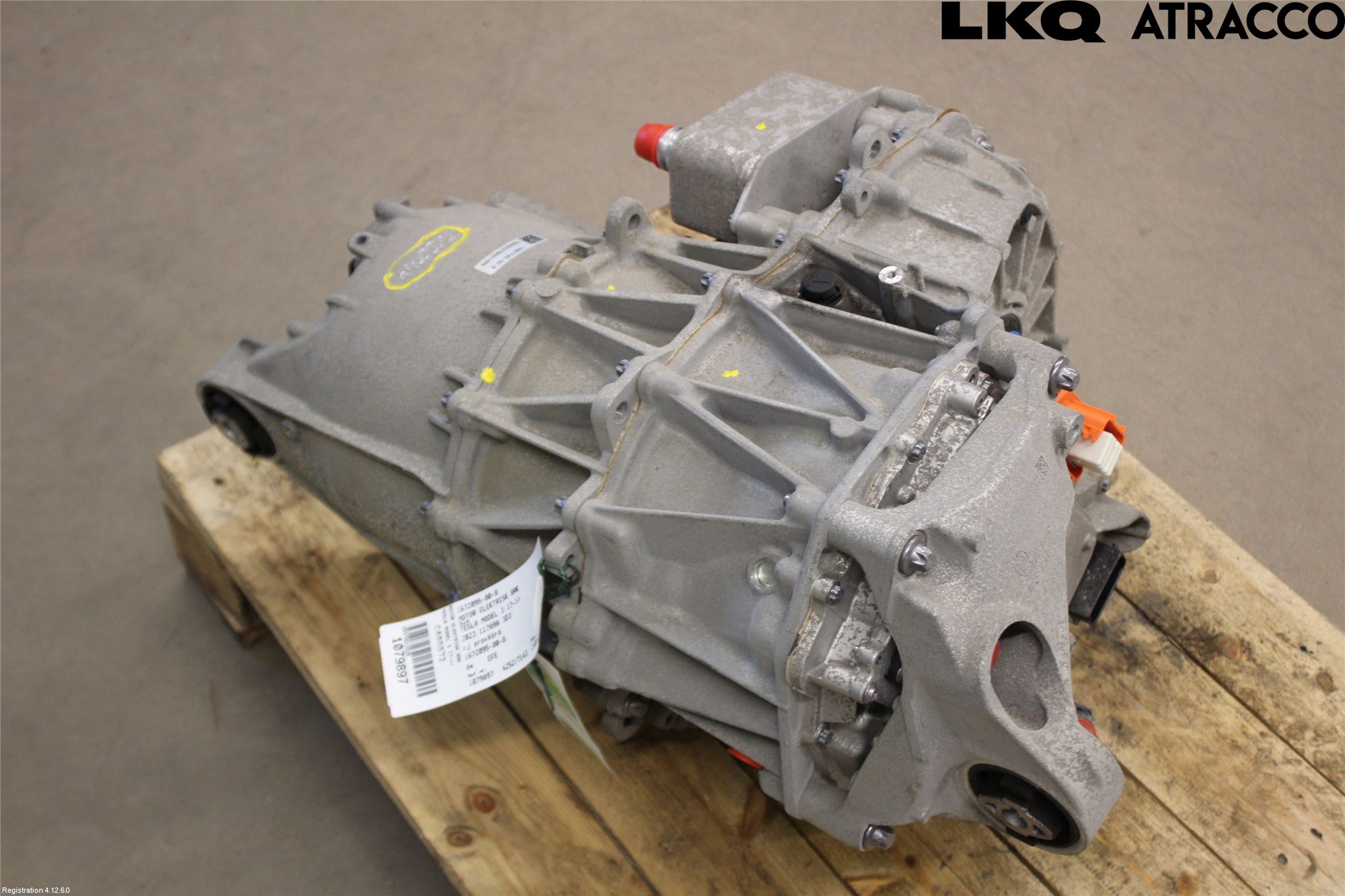 Tesla MODEL 3 17- Motor Elektrisk Bak