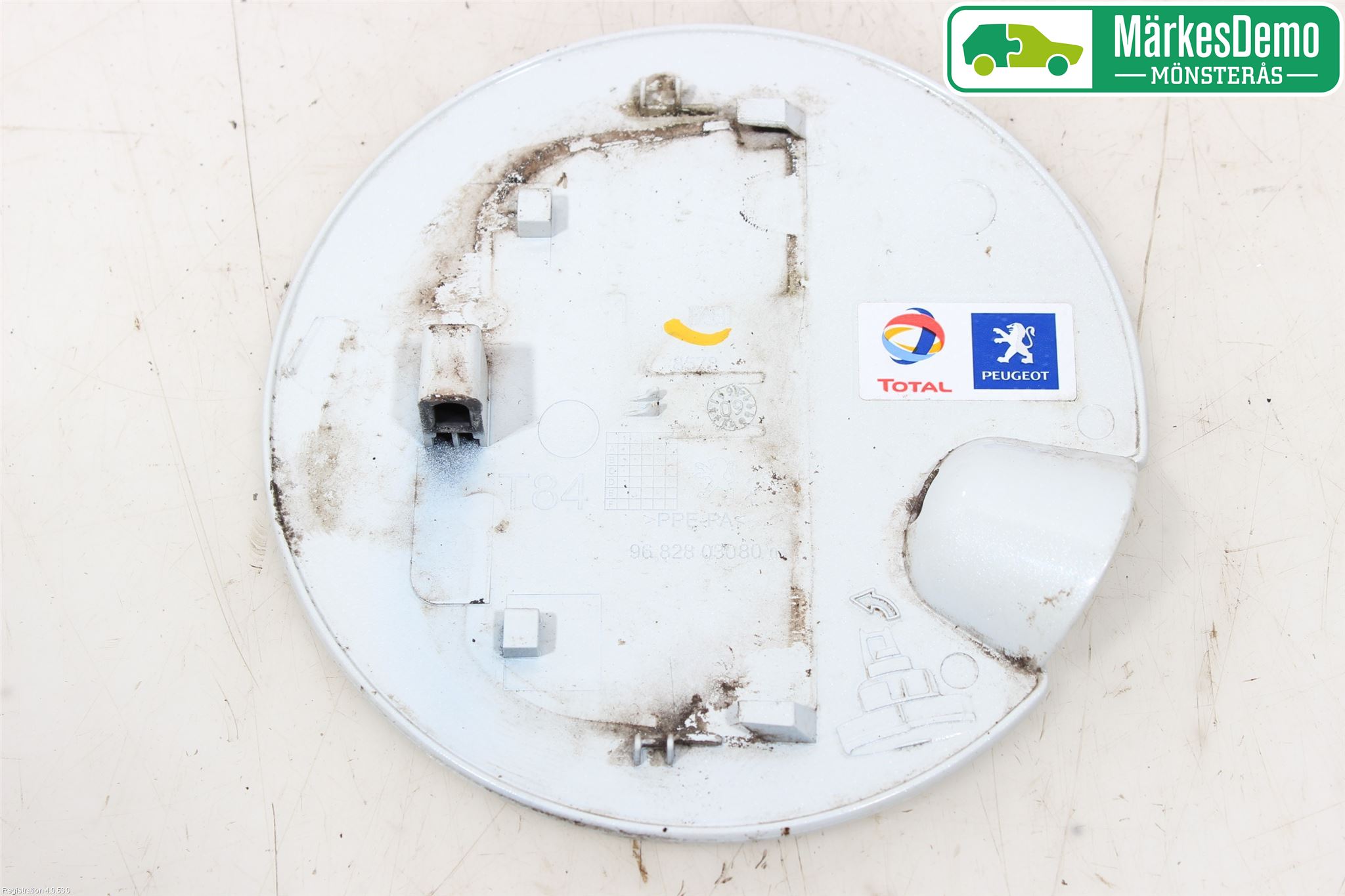 Peugeot 3008 09-16 Tanklucka