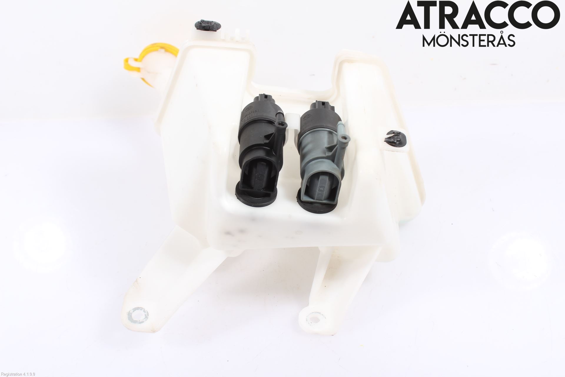 Toyota YARIS XP130 12-14 Spolartank Vindruta