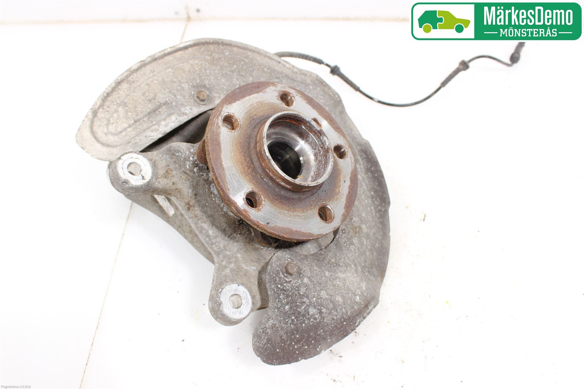 Mini ONE/COOPER 3DR F56 14-24 Styrspindel Lagerhus Vä