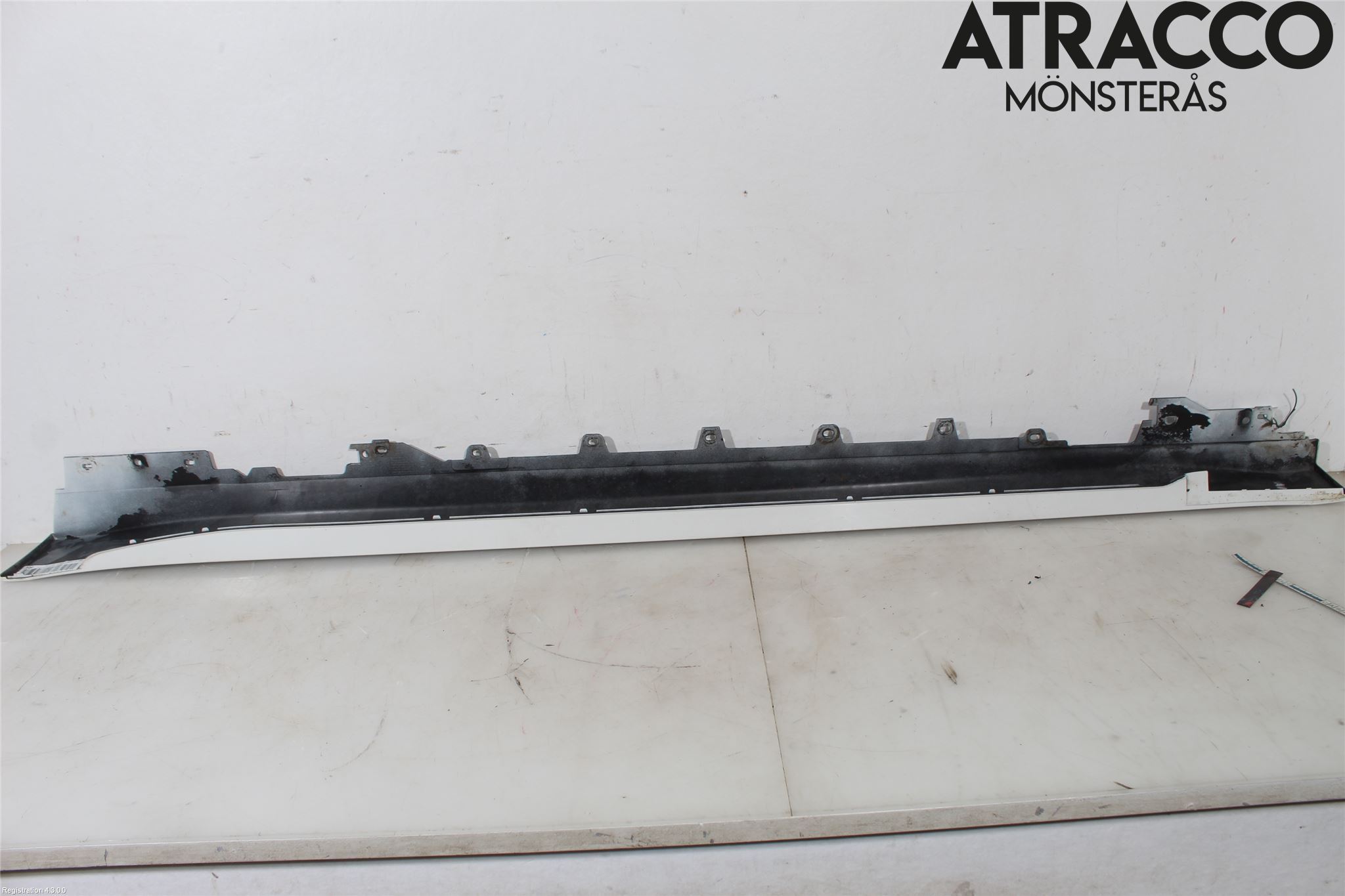 BMW 4 F32/F33/F82/F83 13-20 Sidokjol Hö