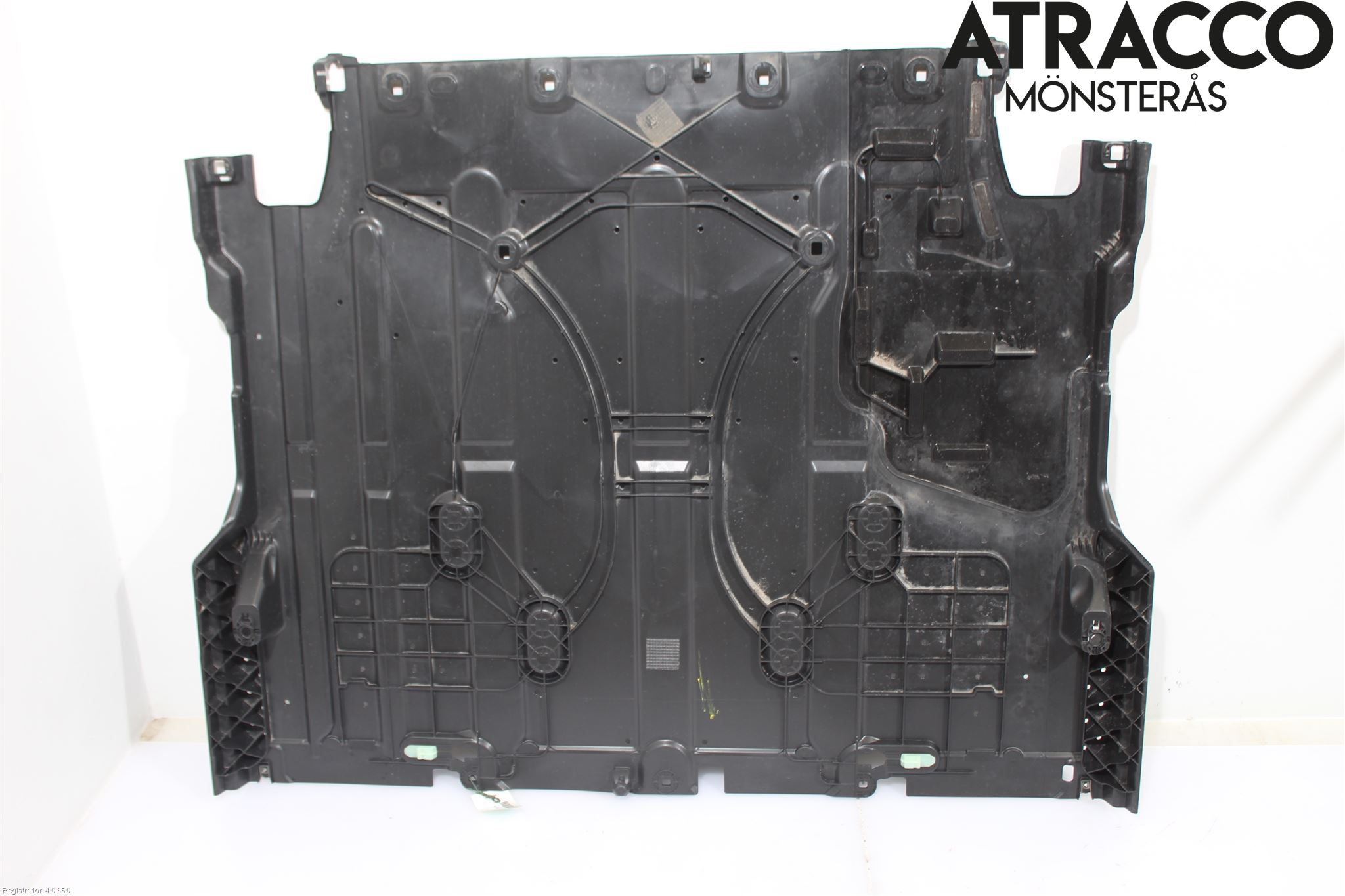 Citroen C4/E-C4 C4X/E-C4X III 21- Hasplåt Plåt-Plast