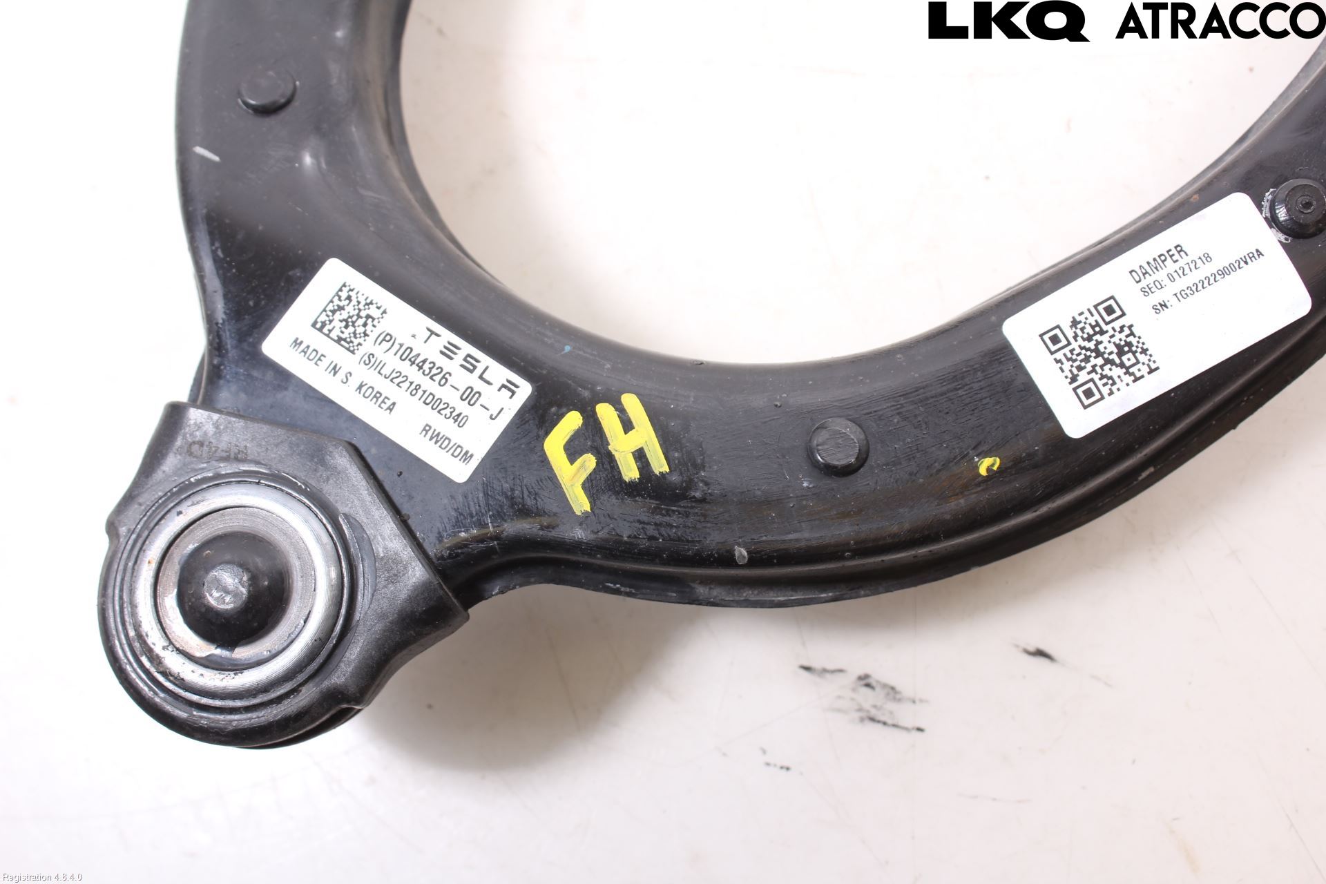 Tesla MODEL Y 21- Bärarm Fram Övre Hö