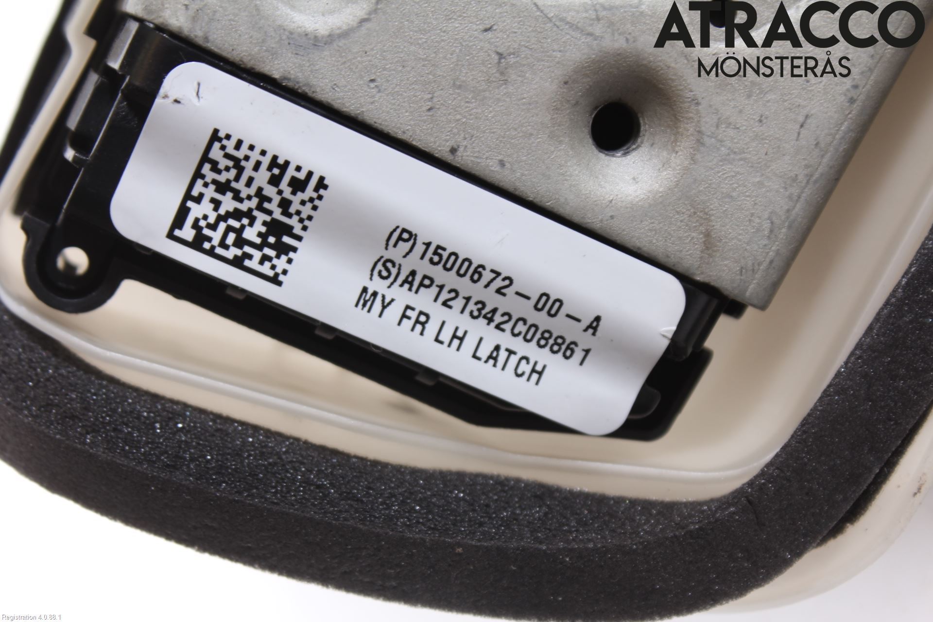 Tesla MODEL Y 21- Låskista-Dörrlås