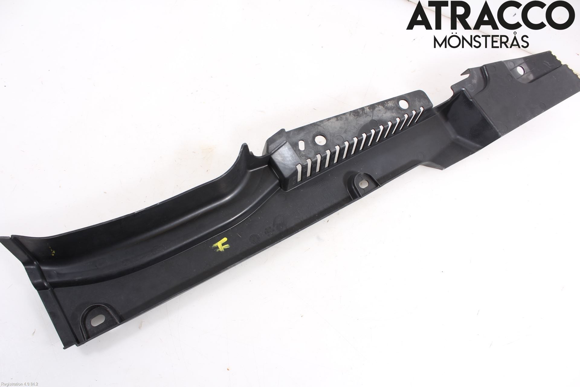 Volvo XC90/RECHARGE 16- Täckplast Front