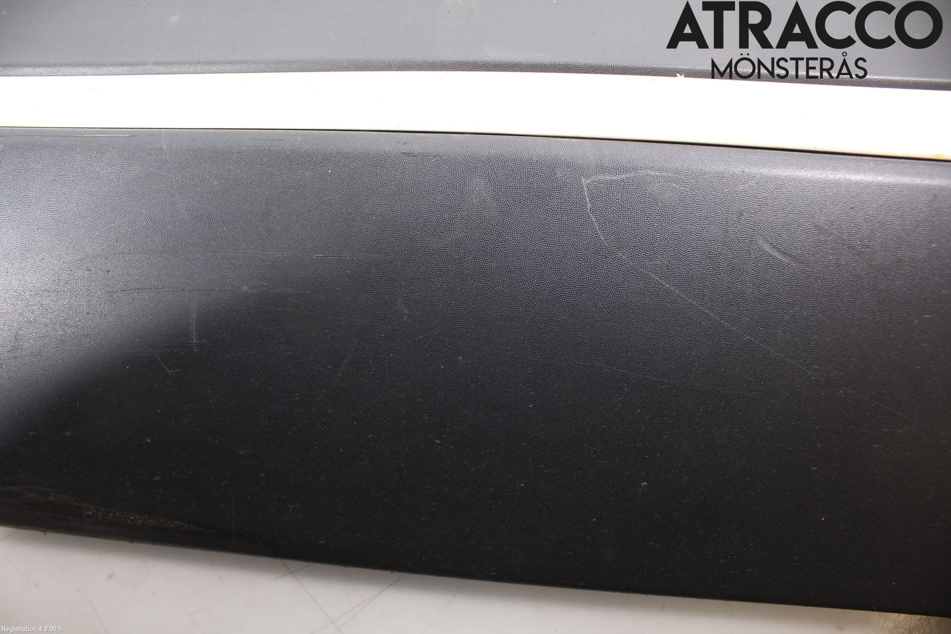 Renault CAPTUR 13-19 Dörr Dekorlist Fram Vä