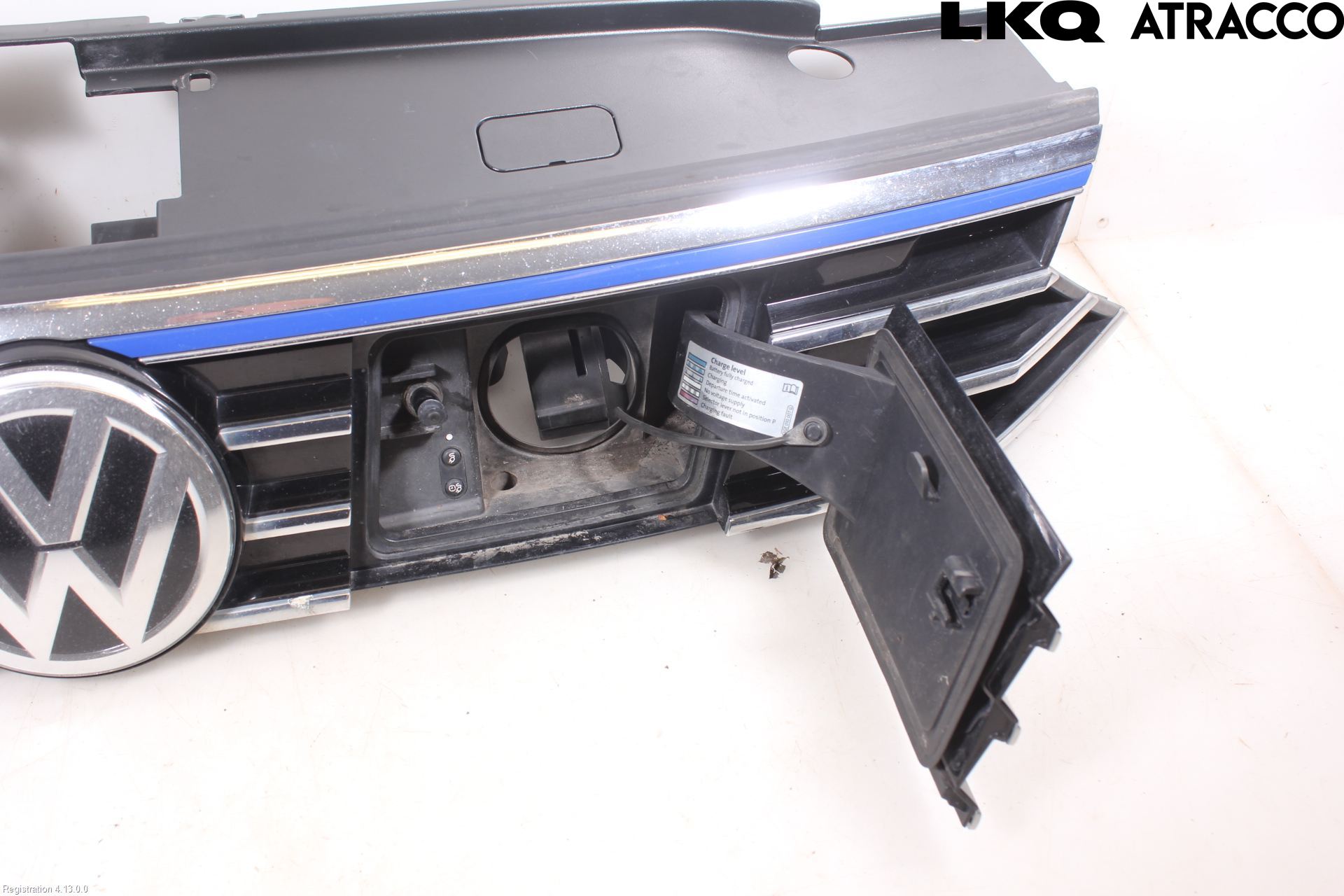 Volkswagen VW PASSAT 15-19 Grill Komp