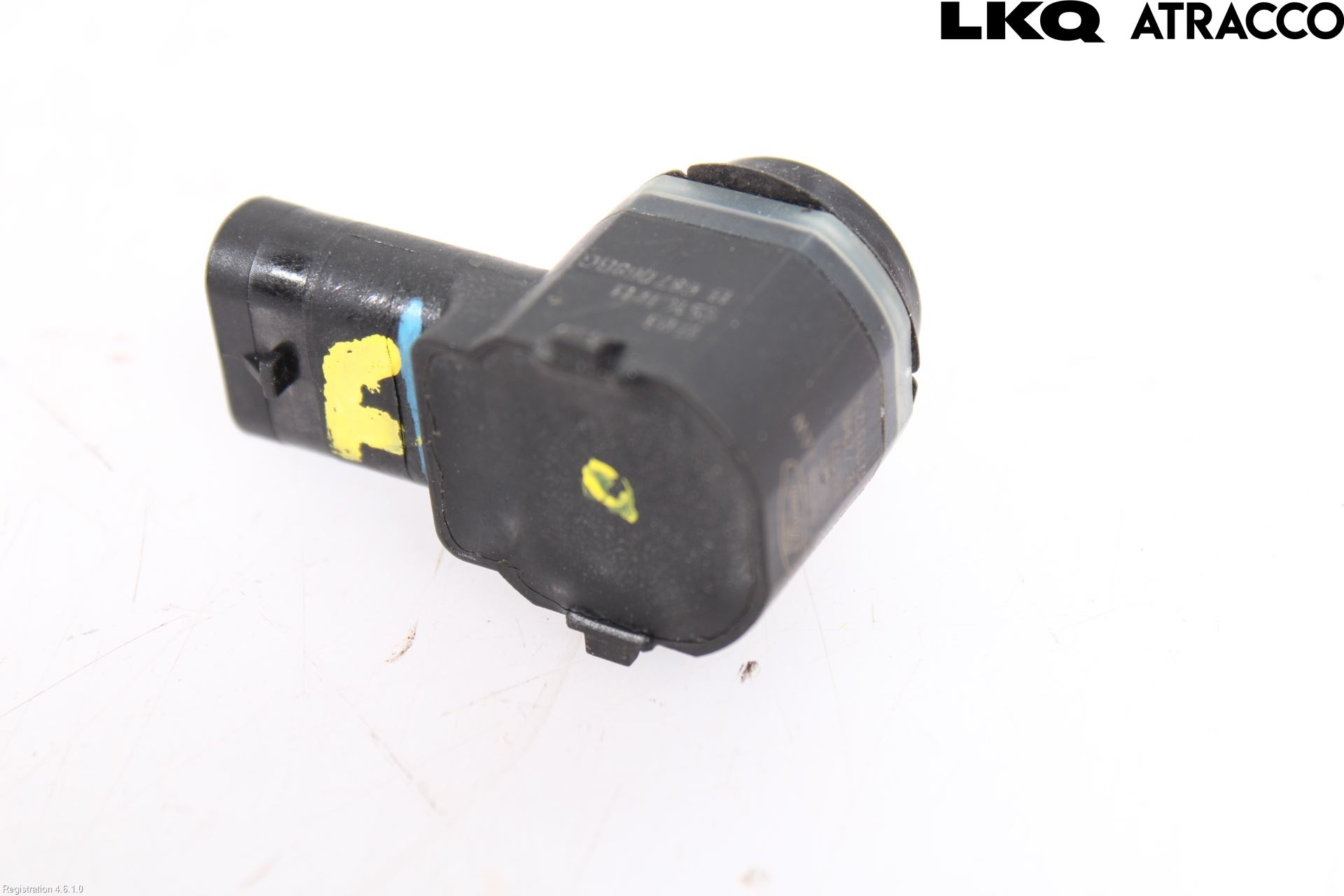 Ford KUGA 13-16 Parkeringshjälp Frontsensor