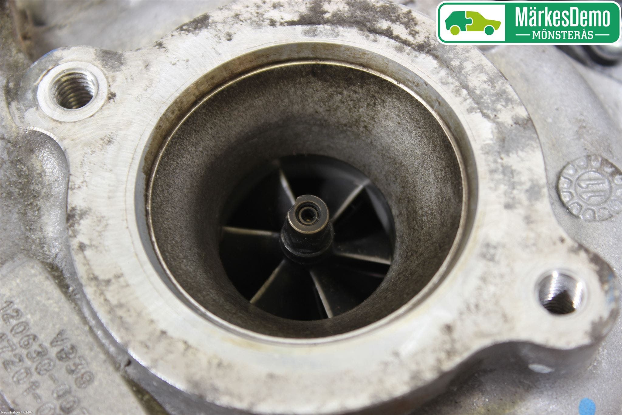 Toyota AVENSIS 09-15 Turboaggregat