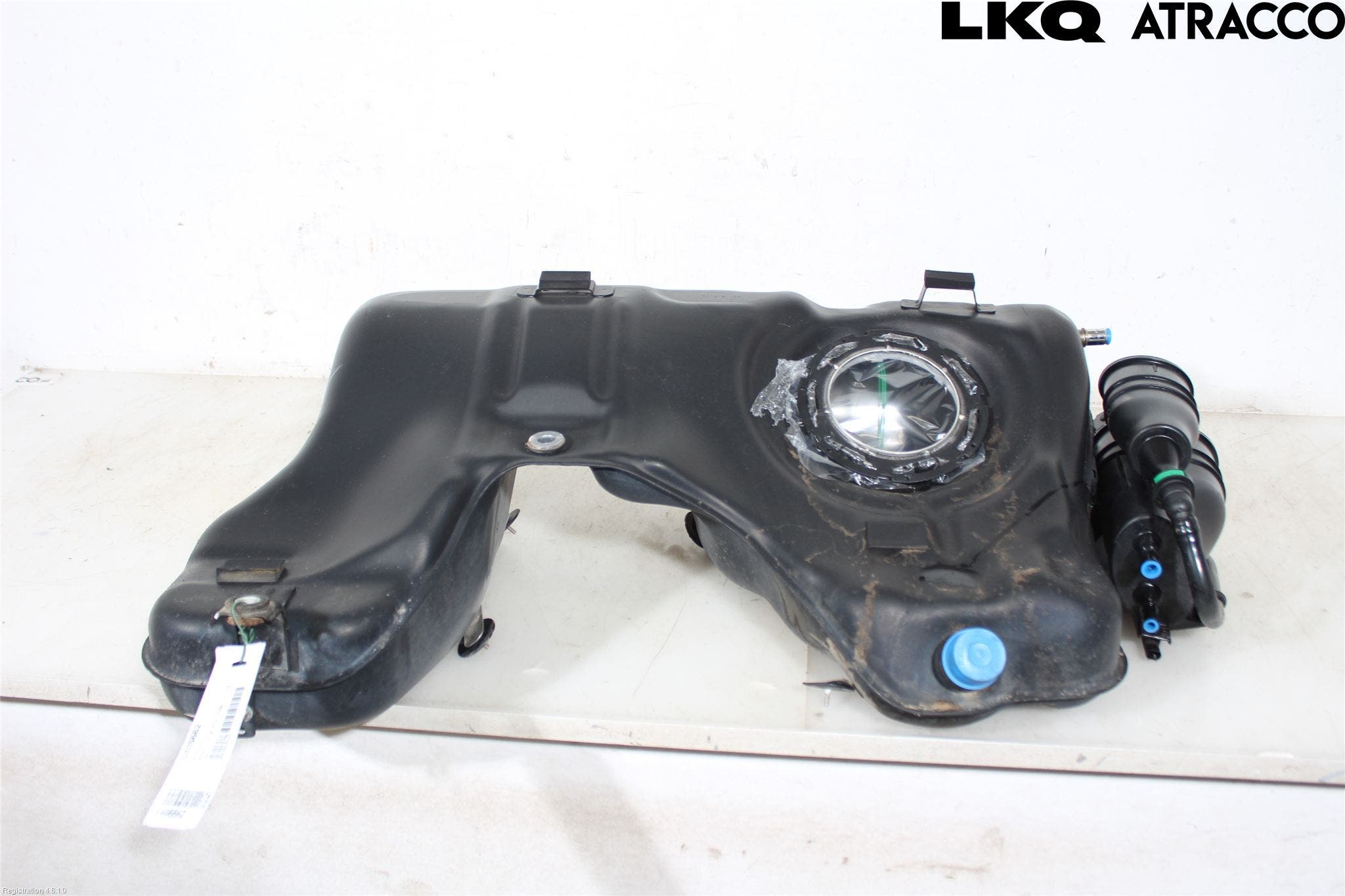 BMW 3 F30/F31/F80 12-19 Bränsletank Insprutning