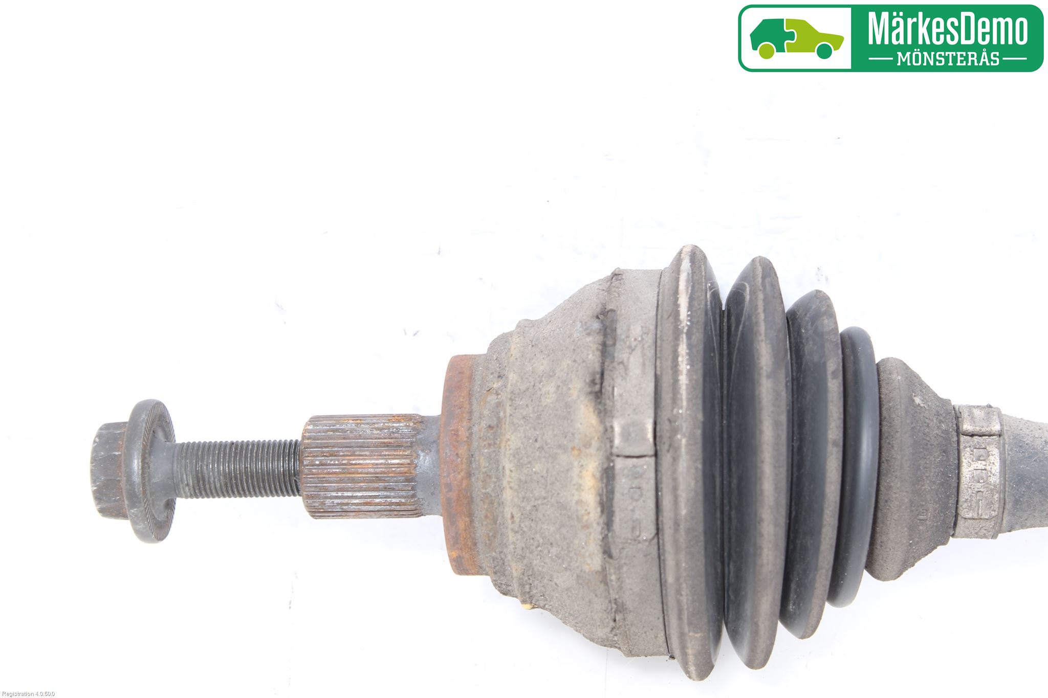 Volkswagen VW PASSAT 11-14 Drivaxel Fram Vänster