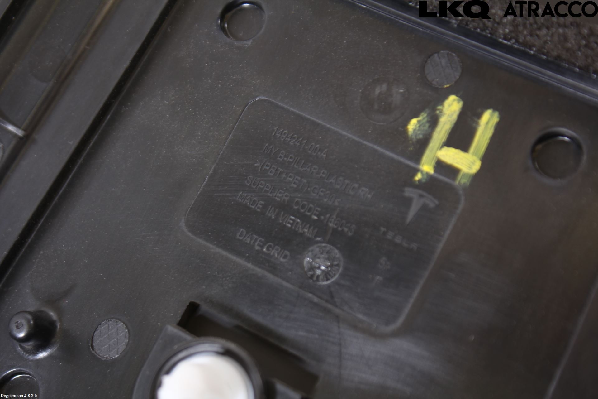 Tesla MODEL Y 21- Dörruteram