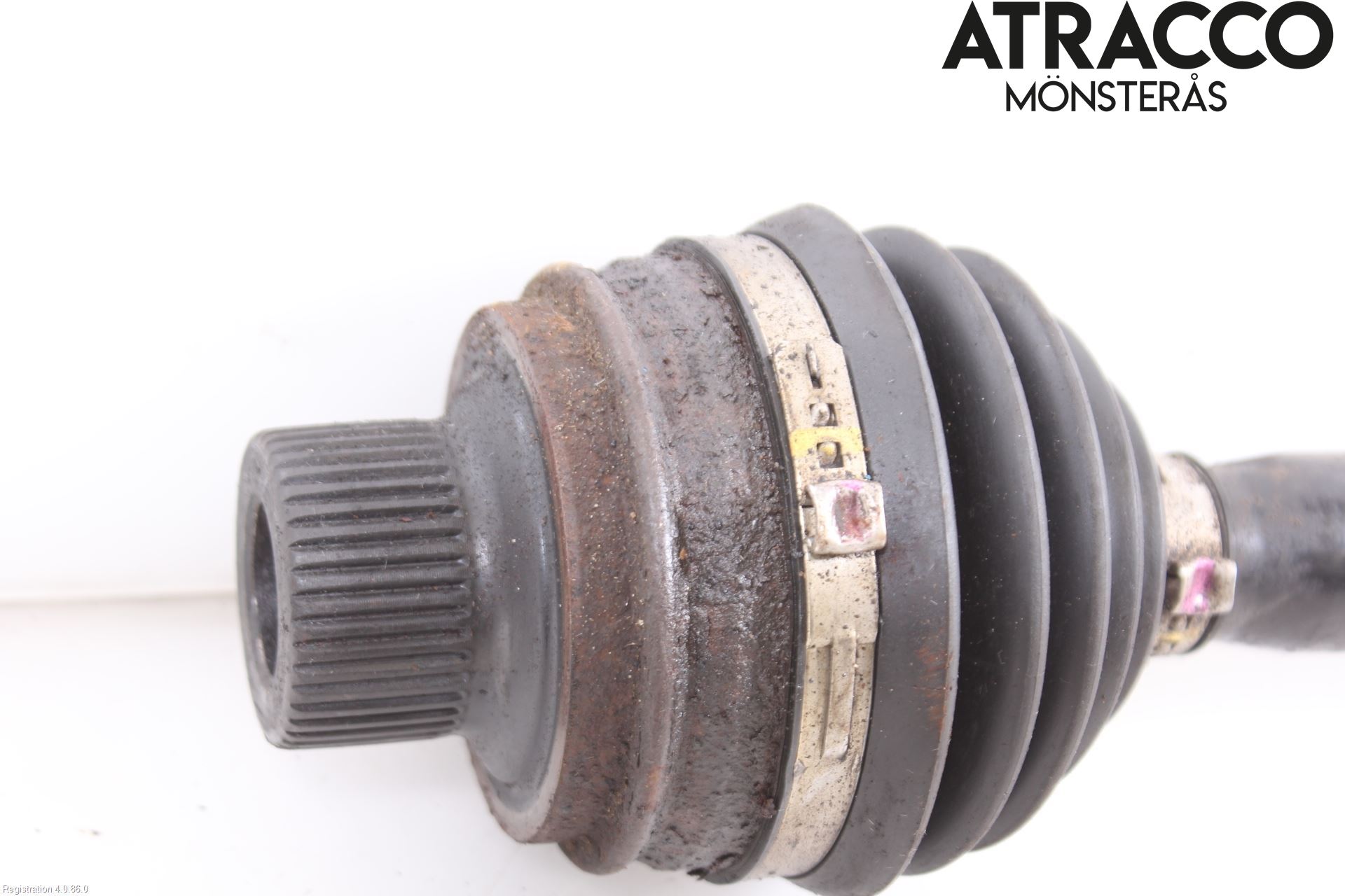 Audi A4/S4 08-11 Drivaxel Fram Vänster
