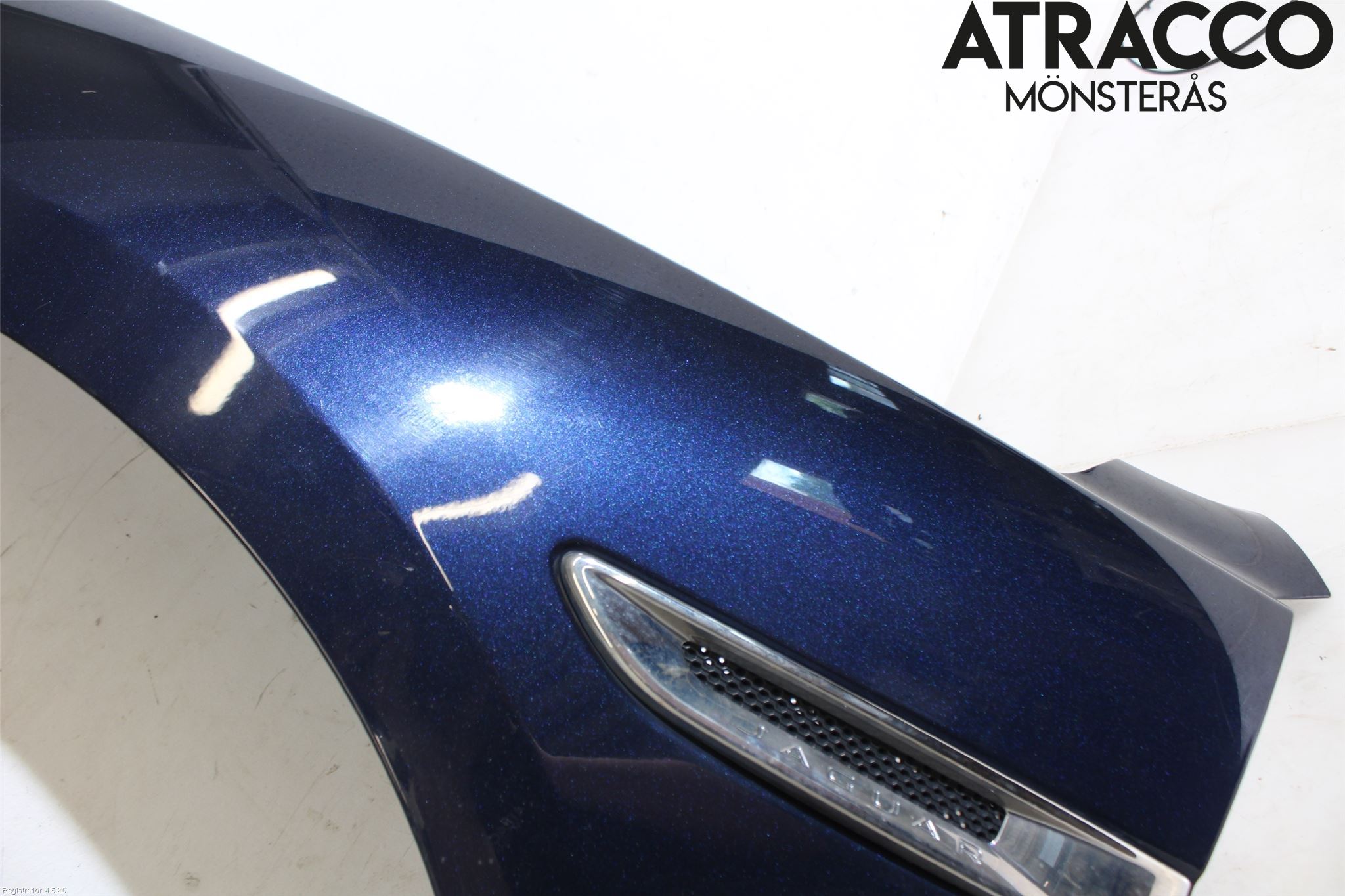 Jaguar F-PACE Skärm Fram Vänster