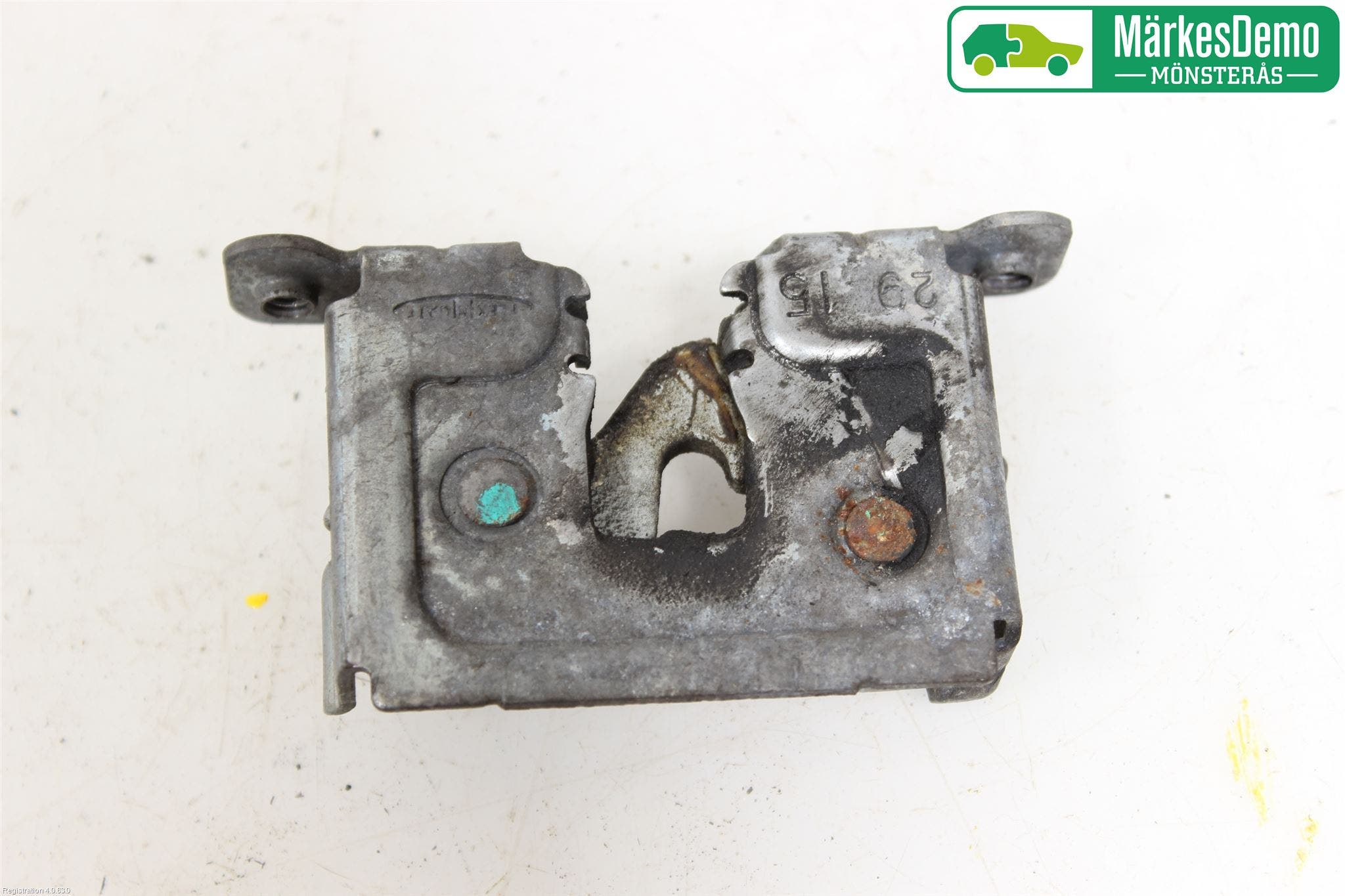 Mini COUNTRYMAN R60 11-16 Huvlås