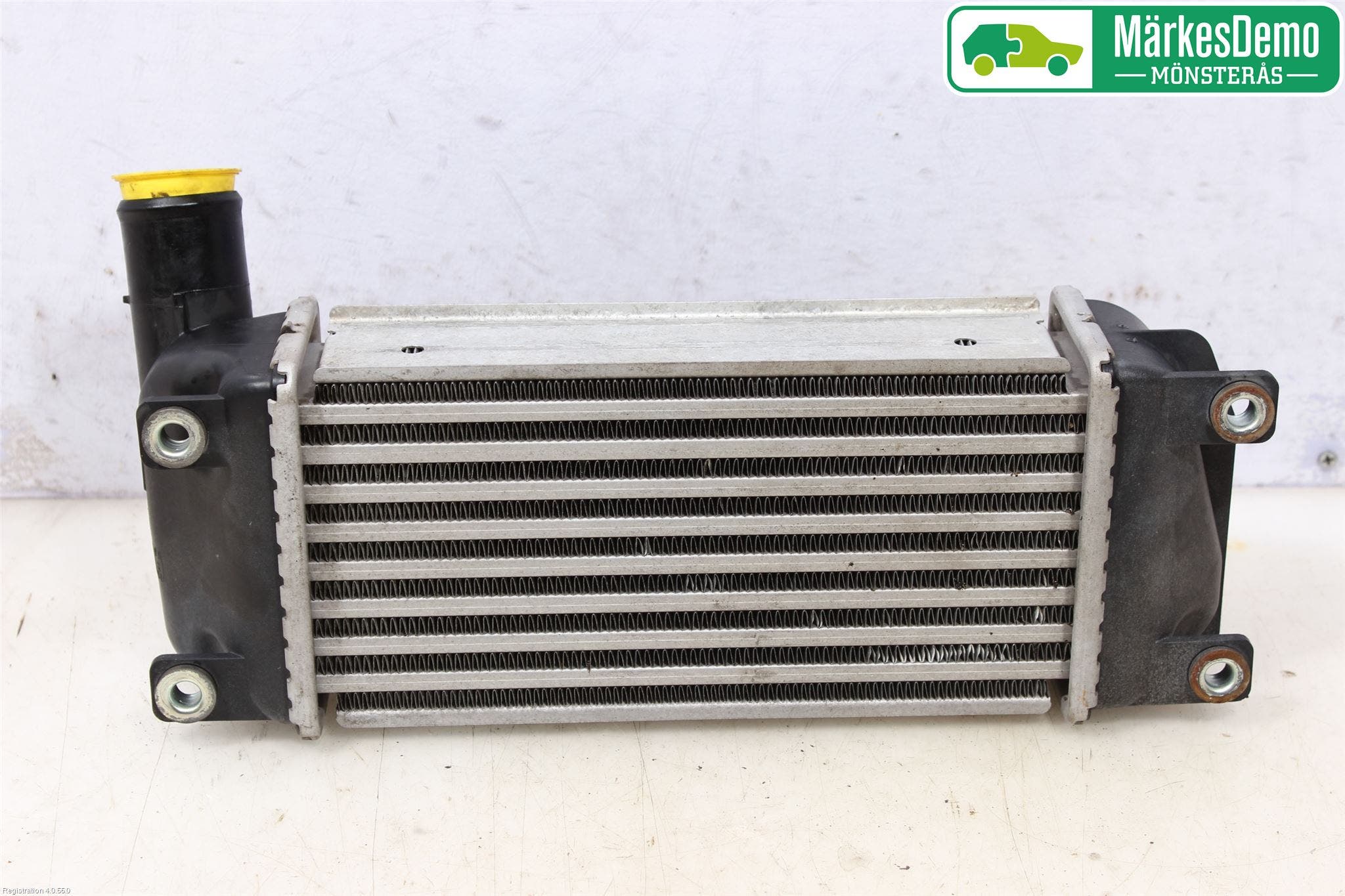 Toyota AURIS 13-19 Laddluft-Intercooler Kyl