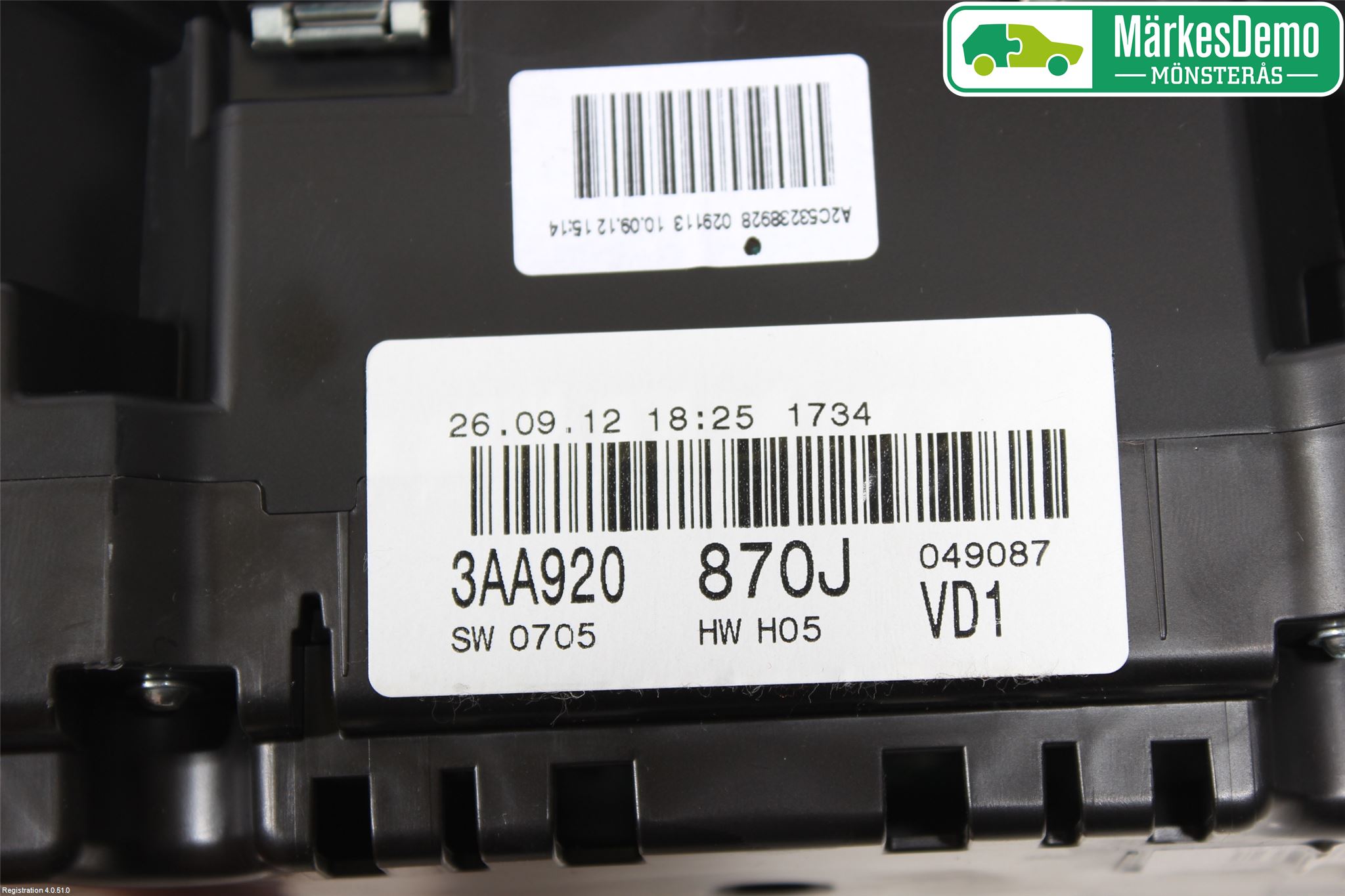 Volkswagen VW PASSAT 11-14 Instrument Komb
