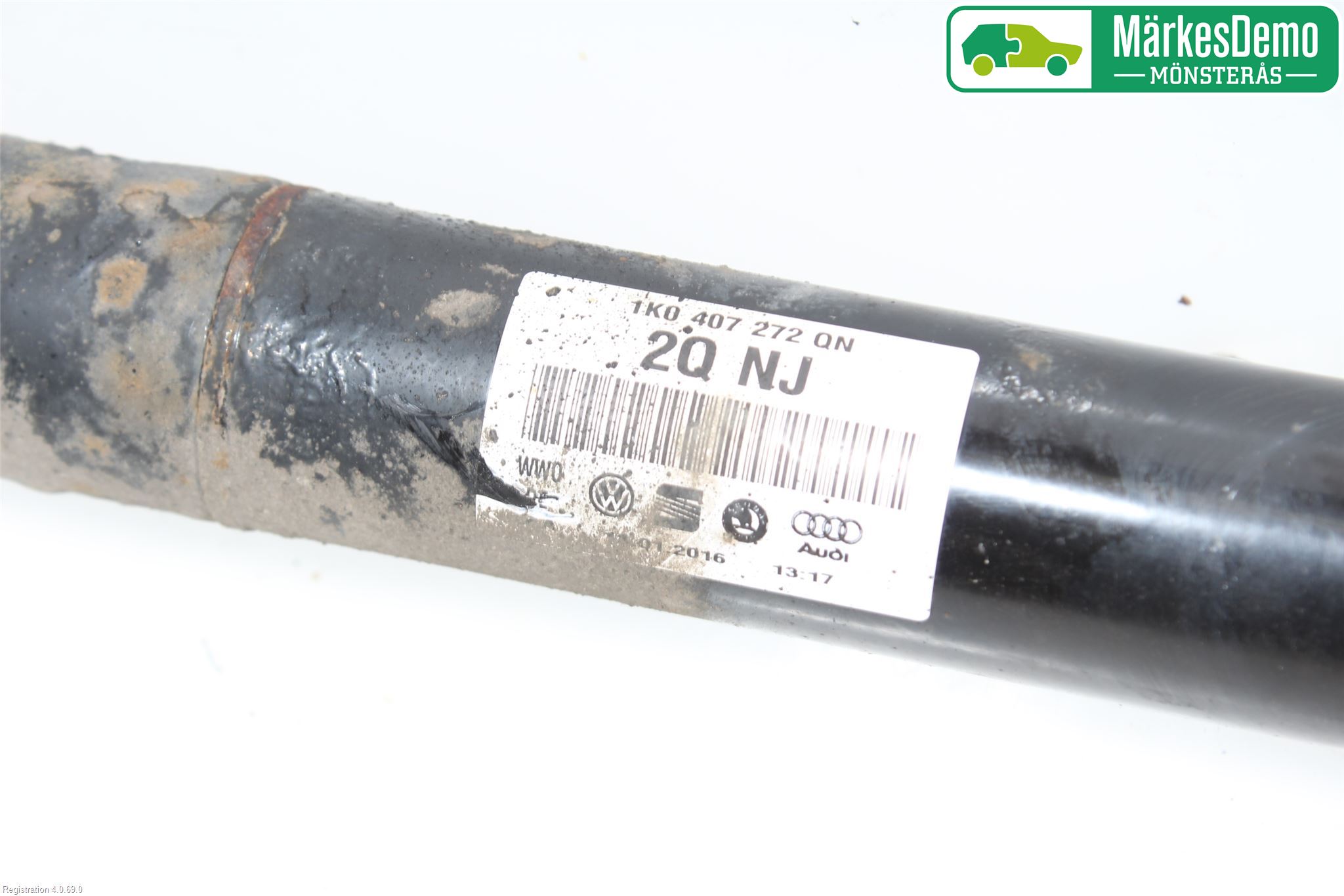 Volkswagen VW CADDY 16-20 Drivaxel Fram Höger