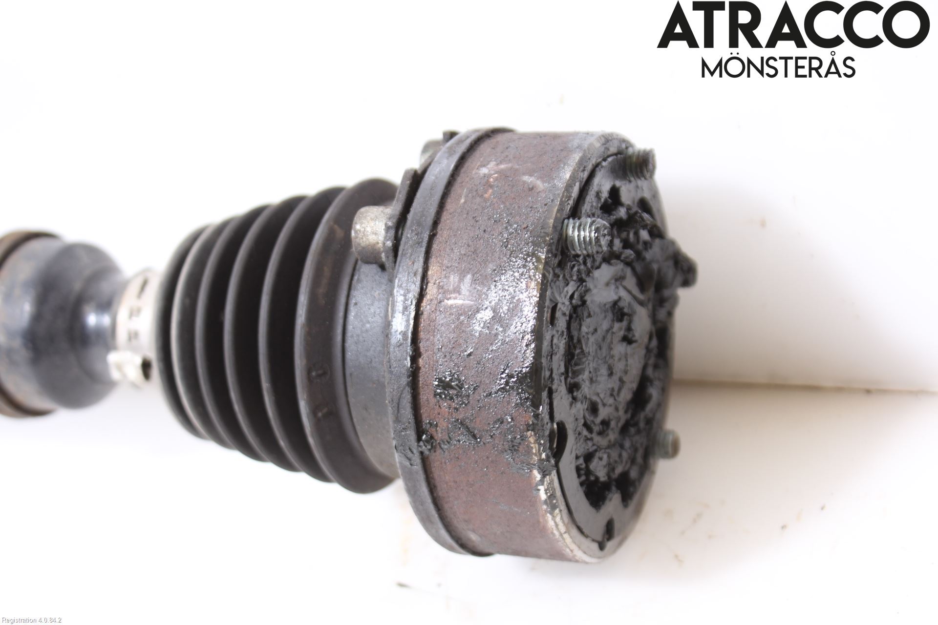 Volkswagen VW JETTA V 06-10 Drivaxel Fram Höger