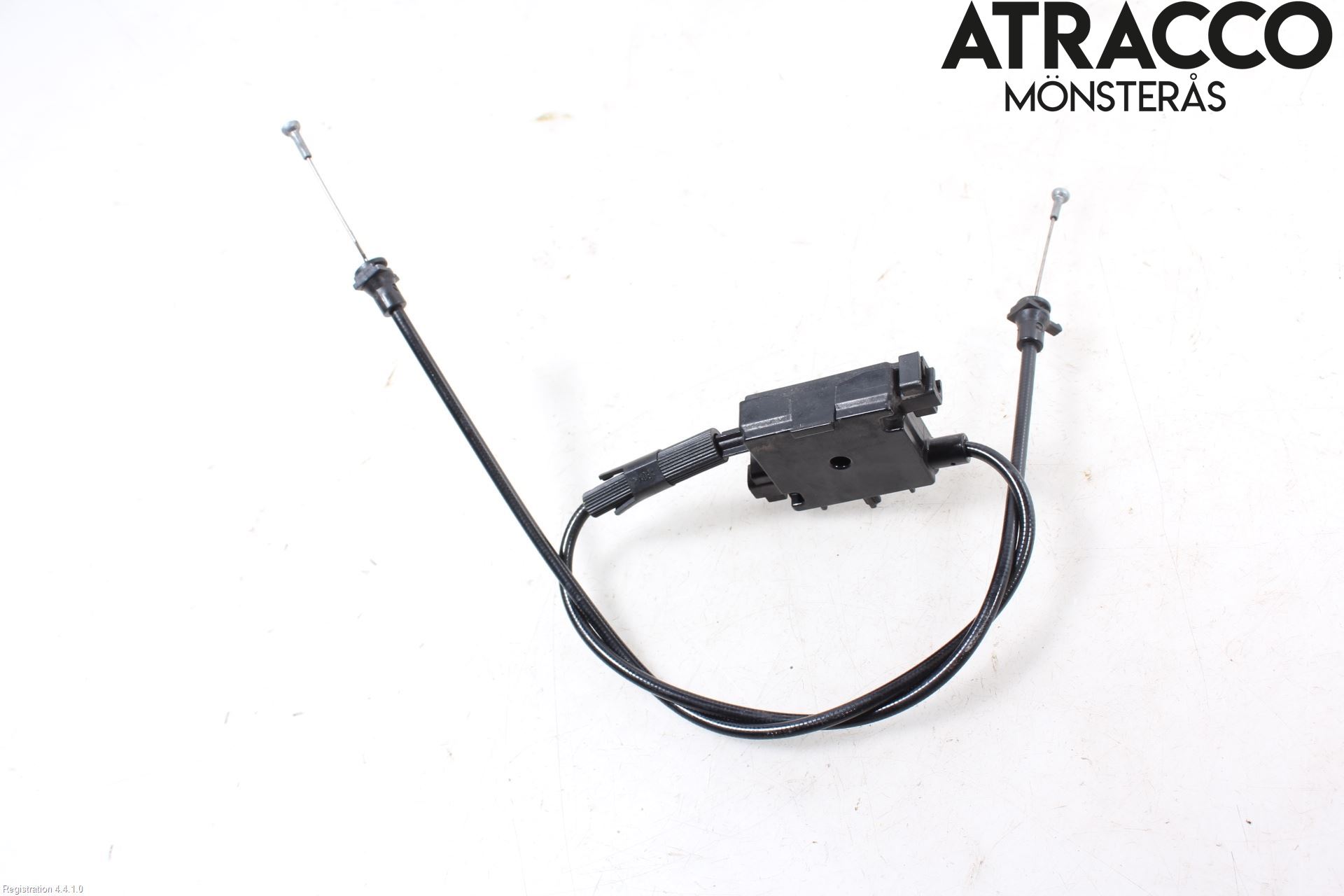 Audi Q3 8U 12-18 Huvlås Wire-Spak