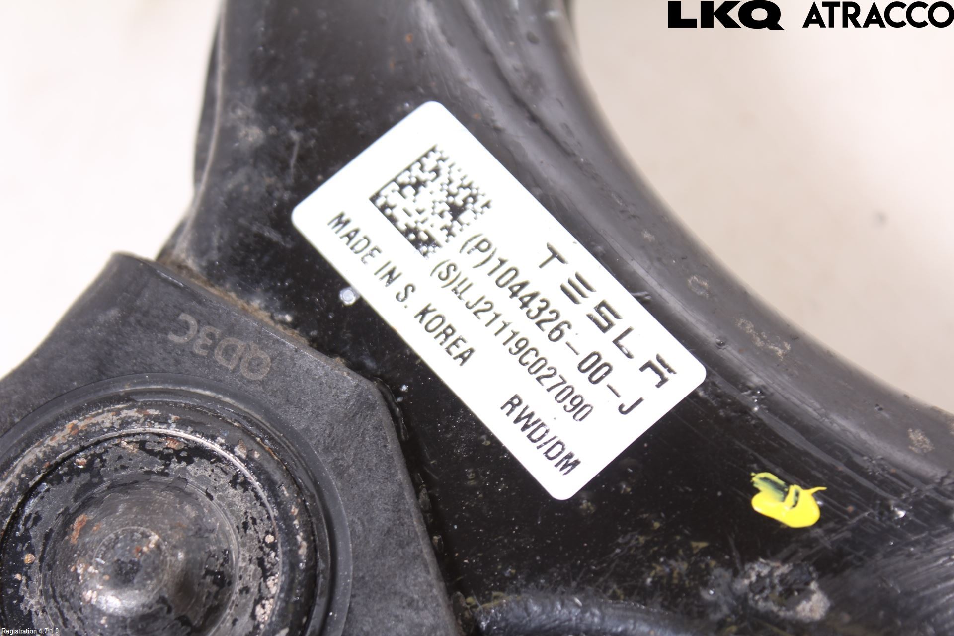 Tesla MODEL 3 17- Bärarm Fram Övre Hö