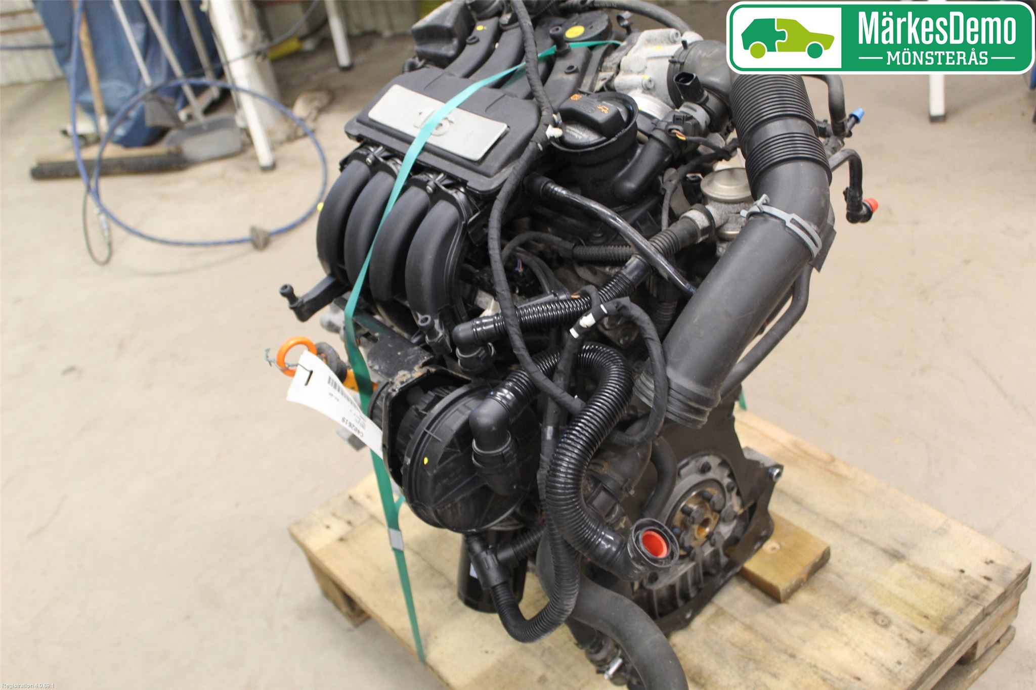 Volkswagen VW GOLF V 04-09 Motor Bensin