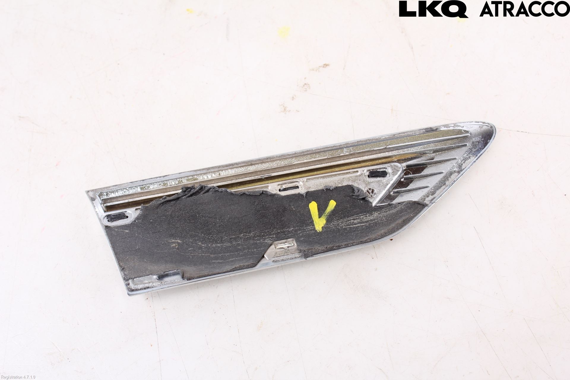 Volkswagen VW TIGUAN 16-24 List Framskärm Vä