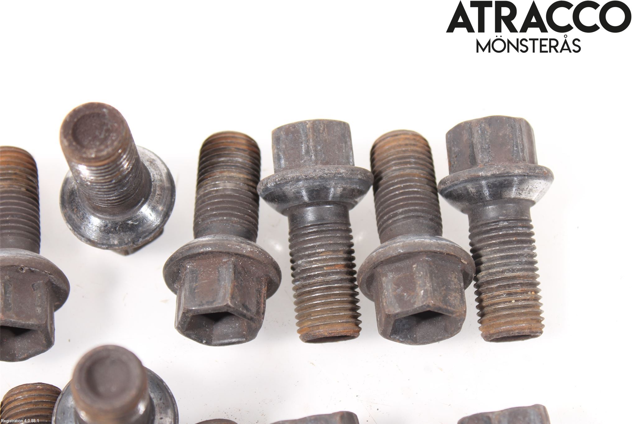 Mercedes-Benz MB A-KLASS (W176) 13-18 Hjulmutter-Bult-Sats