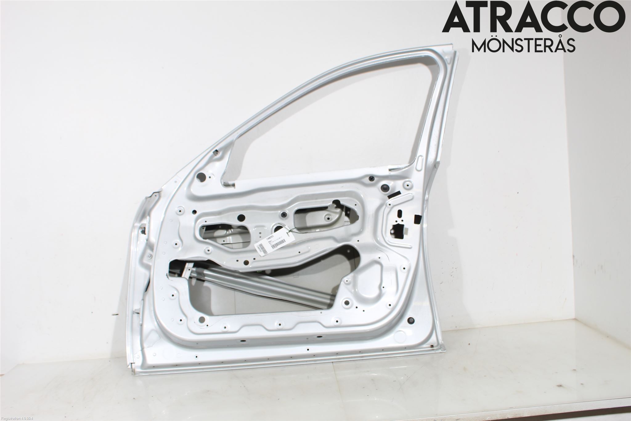 BMW 5 F10/F11/F18 09-17 Dörr Fram Höger