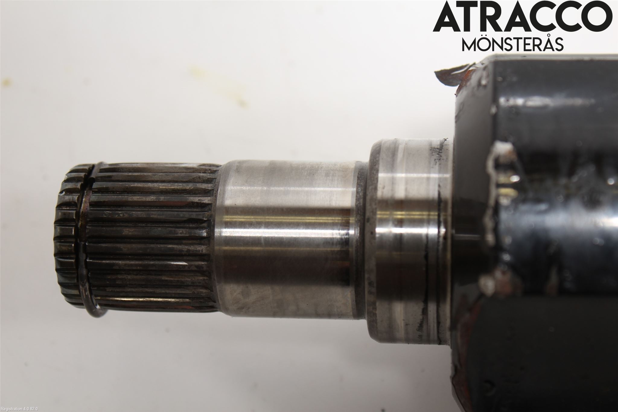 Hyundai i40 16-18 Drivaxel Fram Höger