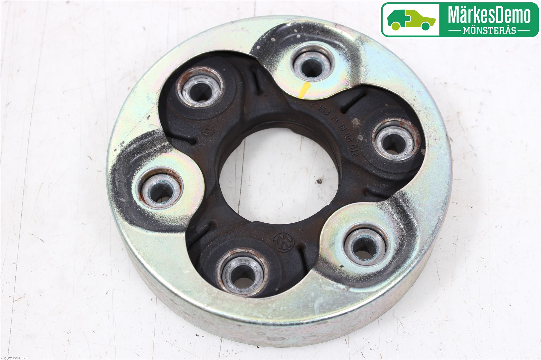 Volkswagen VW CADDY 16-20 Mellanaxel Gummiknut