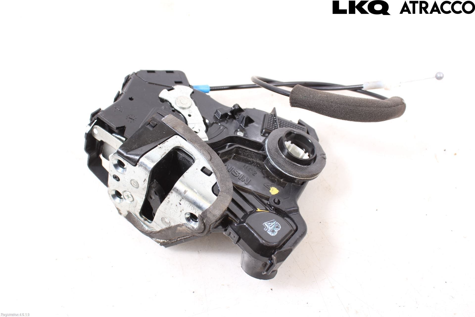 Toyota AVENSIS 16-18 Låskista-Dörrlås