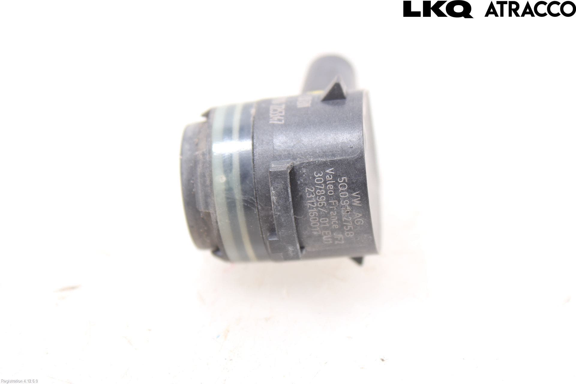 Volkswagen VW PASSAT 15-19 Parkeringshjälp Frontsensor