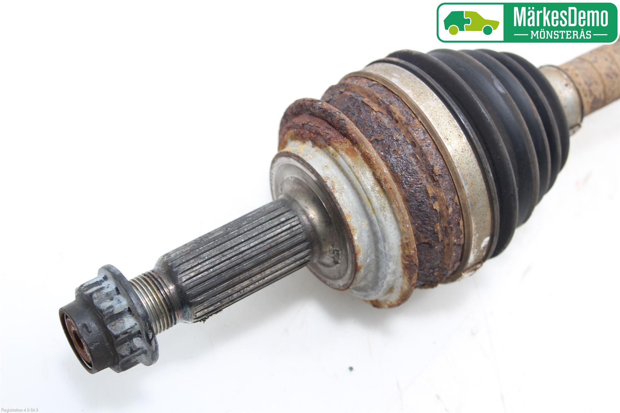 Toyota VERSO-S 11-16 Drivaxel Fram Vänster
