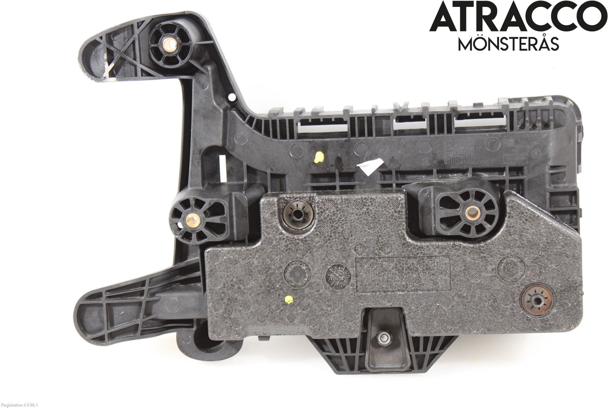 Volkswagen VW PASSAT 11-14 Batterilåda-Fäste-Hållare