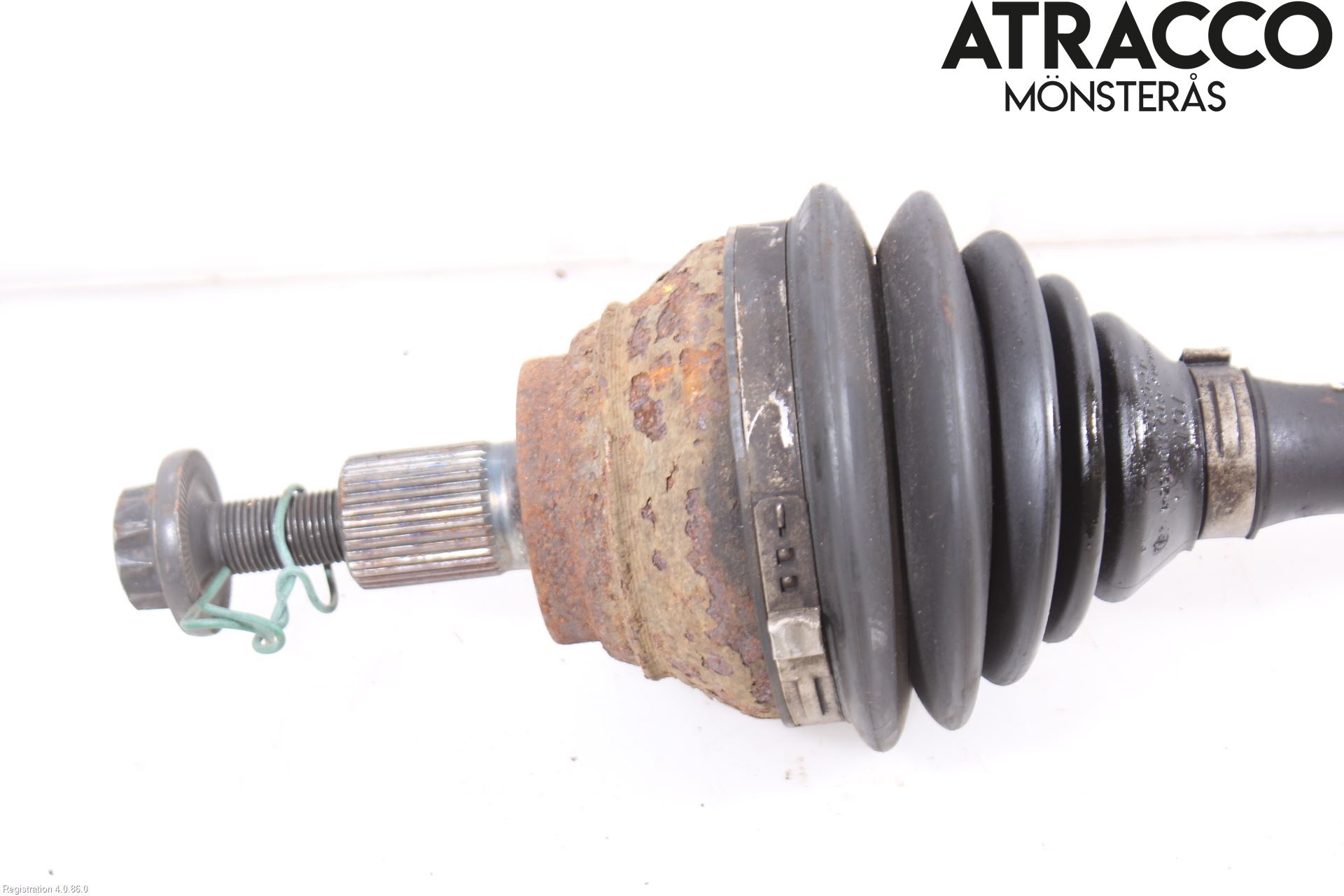 Volkswagen VW PASSAT 05-11 Drivaxel Fram Vänster