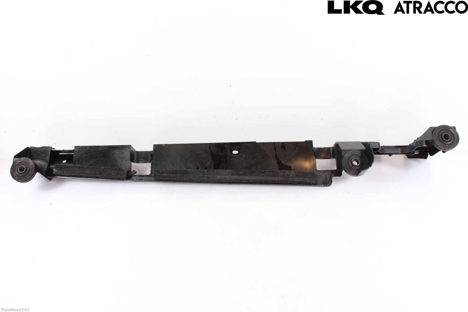 Nissan QASHQAI 14-17 Kylarfäste-Ram-Balk